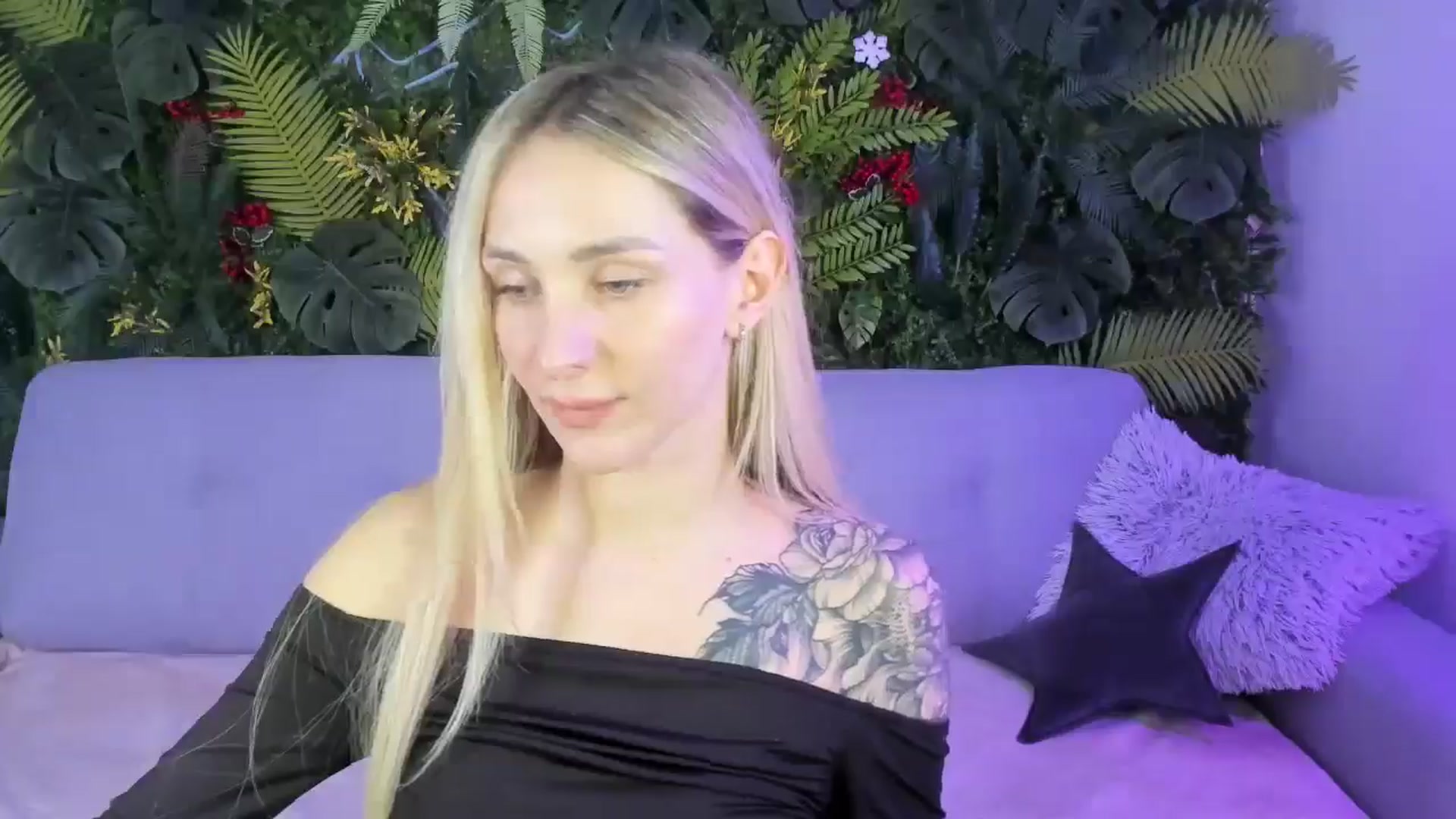 Gallery image thumbnail from Horny_Blond's myfreecams stream on, 11/02/2025, 09:41 image 6 of 20