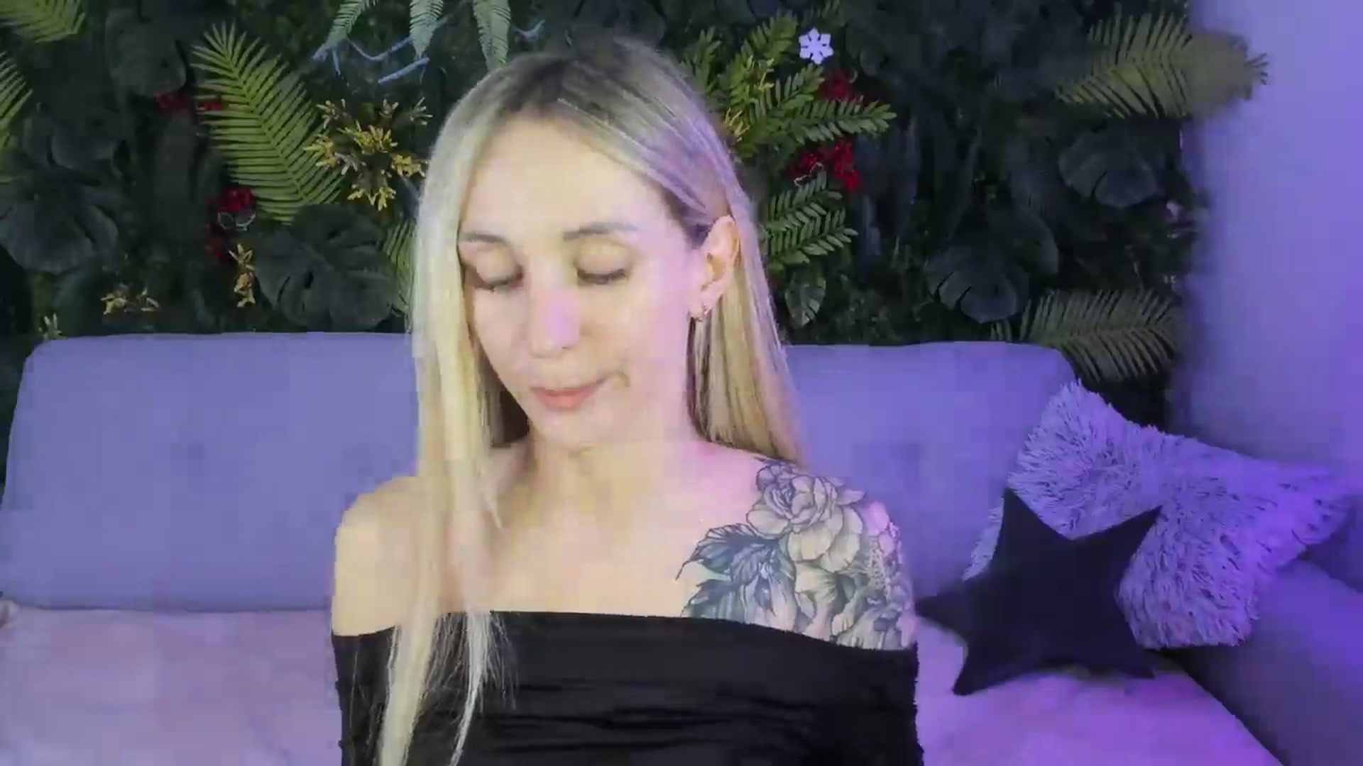 Gallery image thumbnail from Horny_Blond's myfreecams stream on, 11/02/2025, 09:41 image 7 of 20