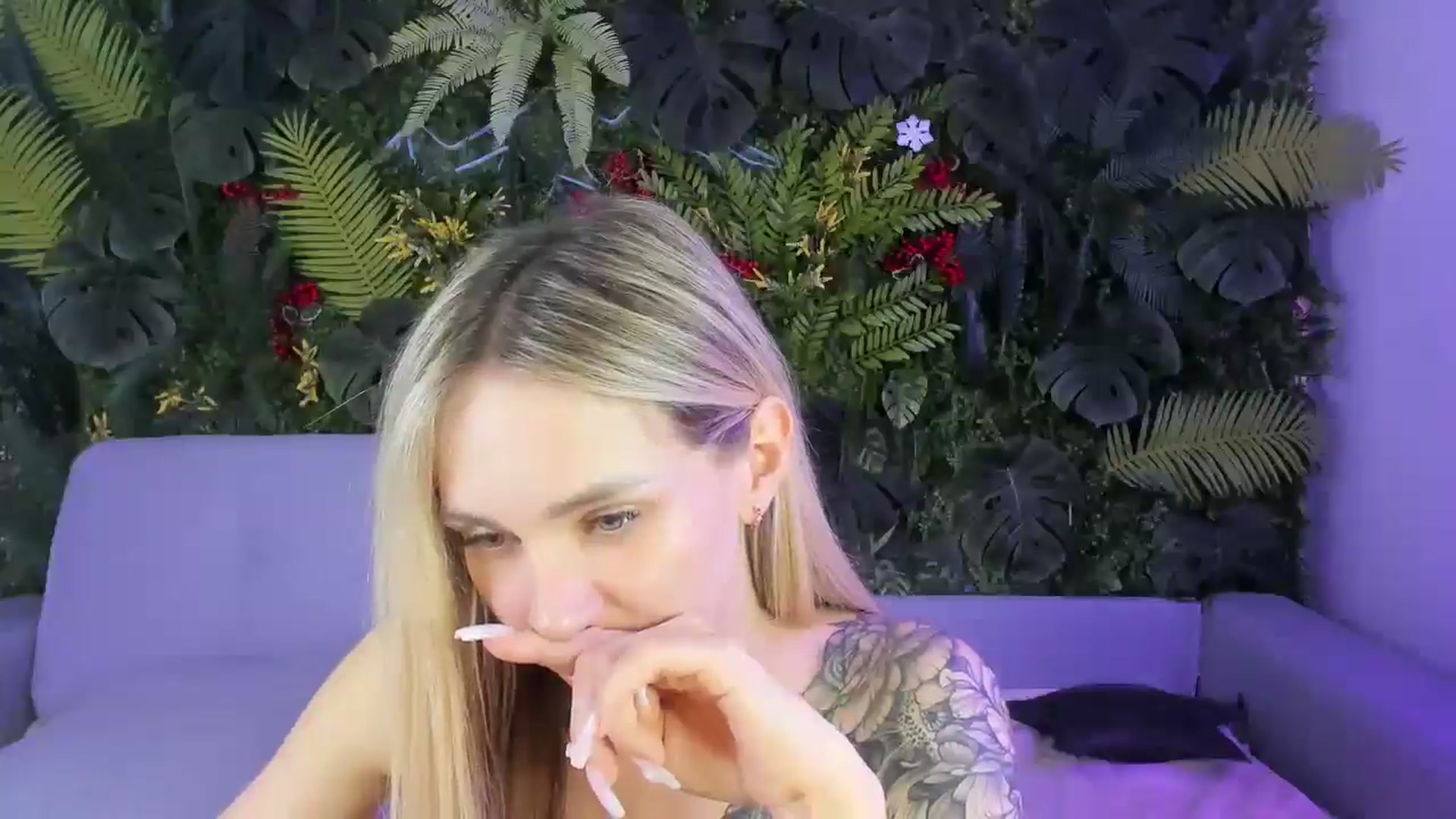 Gallery image thumbnail from Horny_Blond's myfreecams stream on, 11/02/2025, 11:19 image 6 of 20