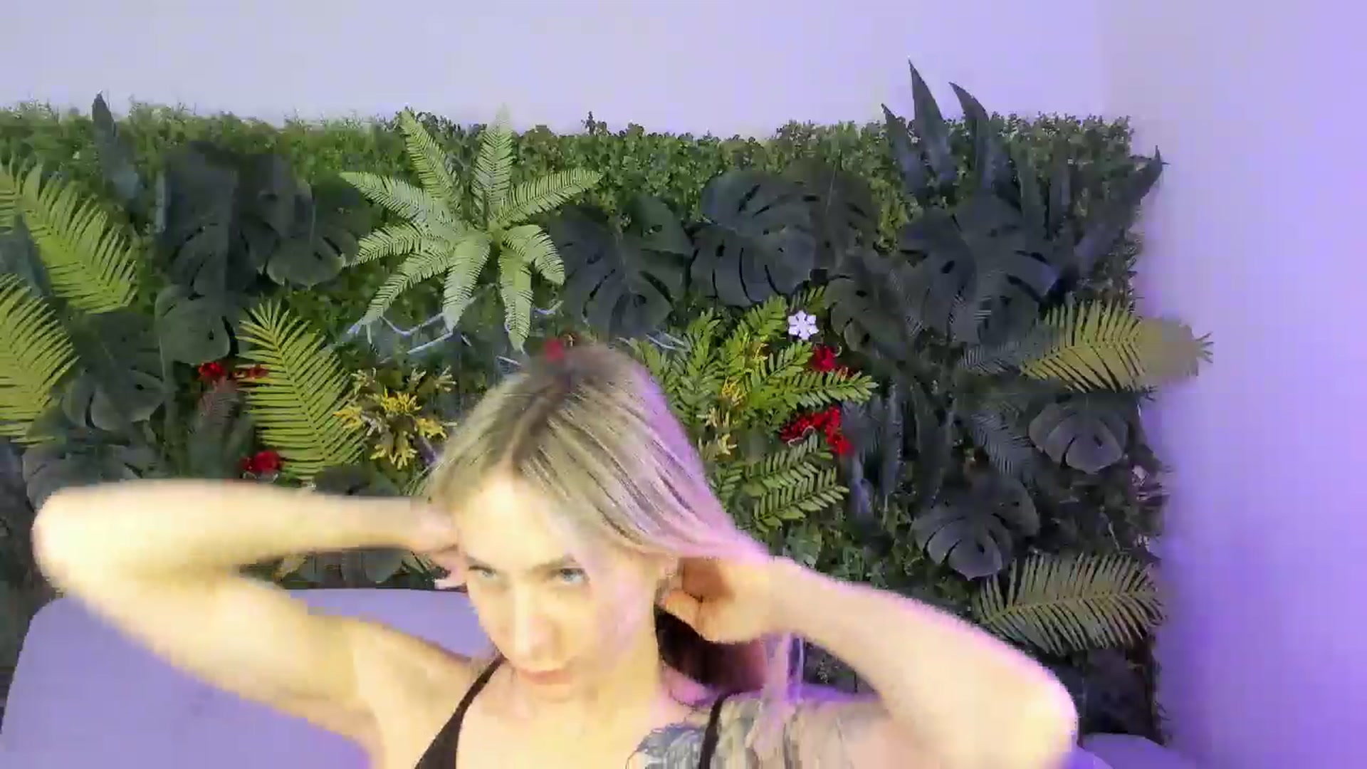 Gallery image thumbnail from Horny_Blond's myfreecams stream on, 11/02/2025, 14:52 image 6 of 20