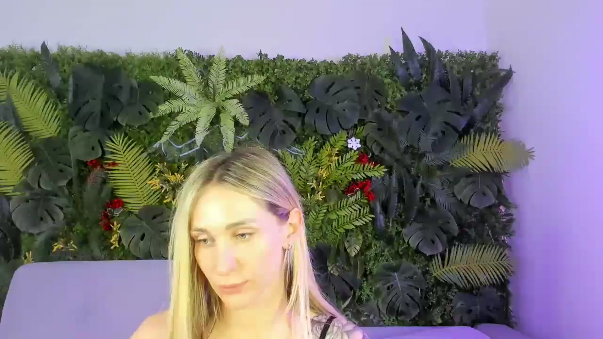 Gallery image thumbnail from Horny_Blond's myfreecams stream on, 11/02/2025, 14:52 image 8 of 20