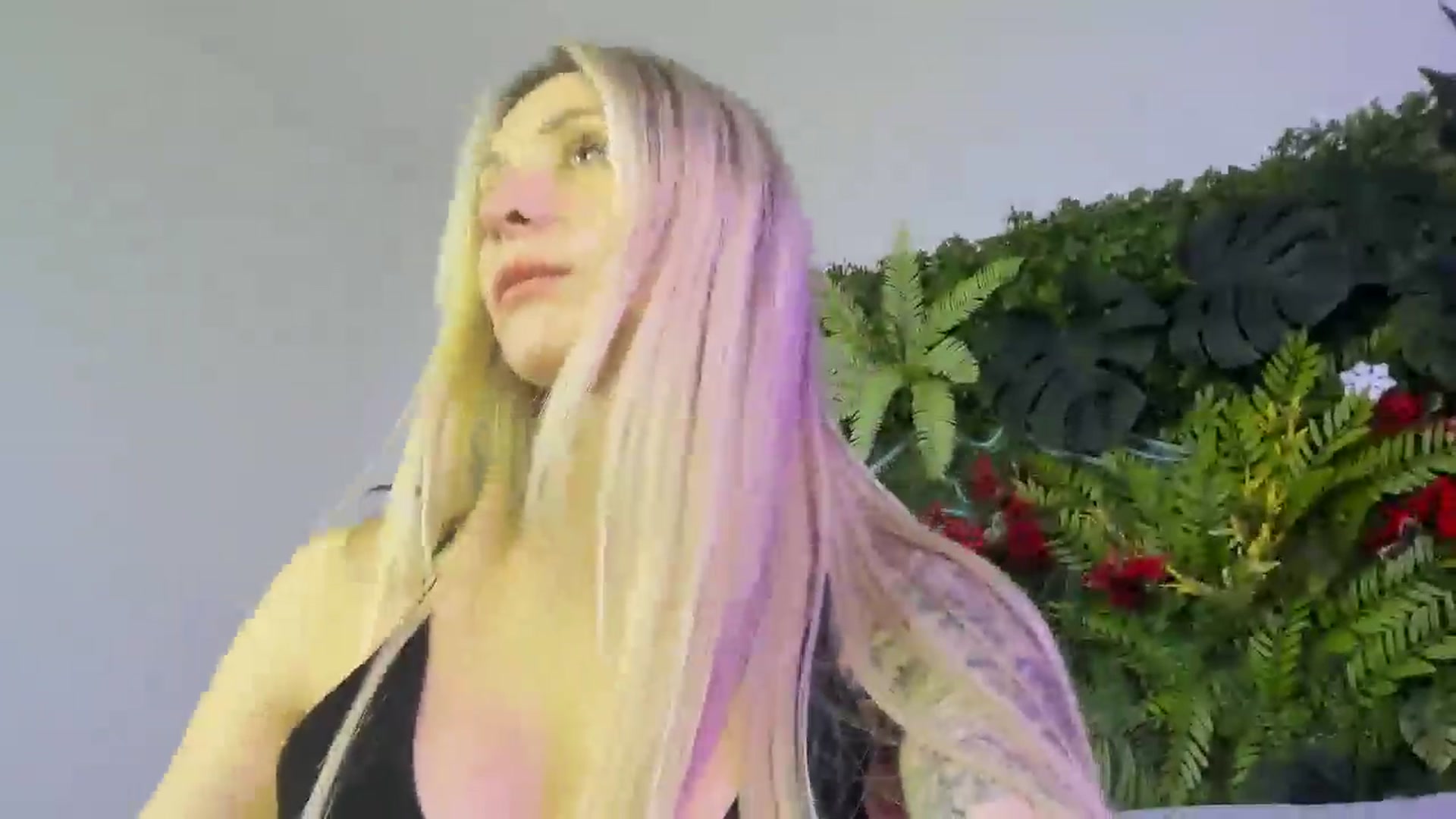 Gallery image thumbnail from Horny_Blond's myfreecams stream on, 11/03/2025, 09:28 image 8 of 20