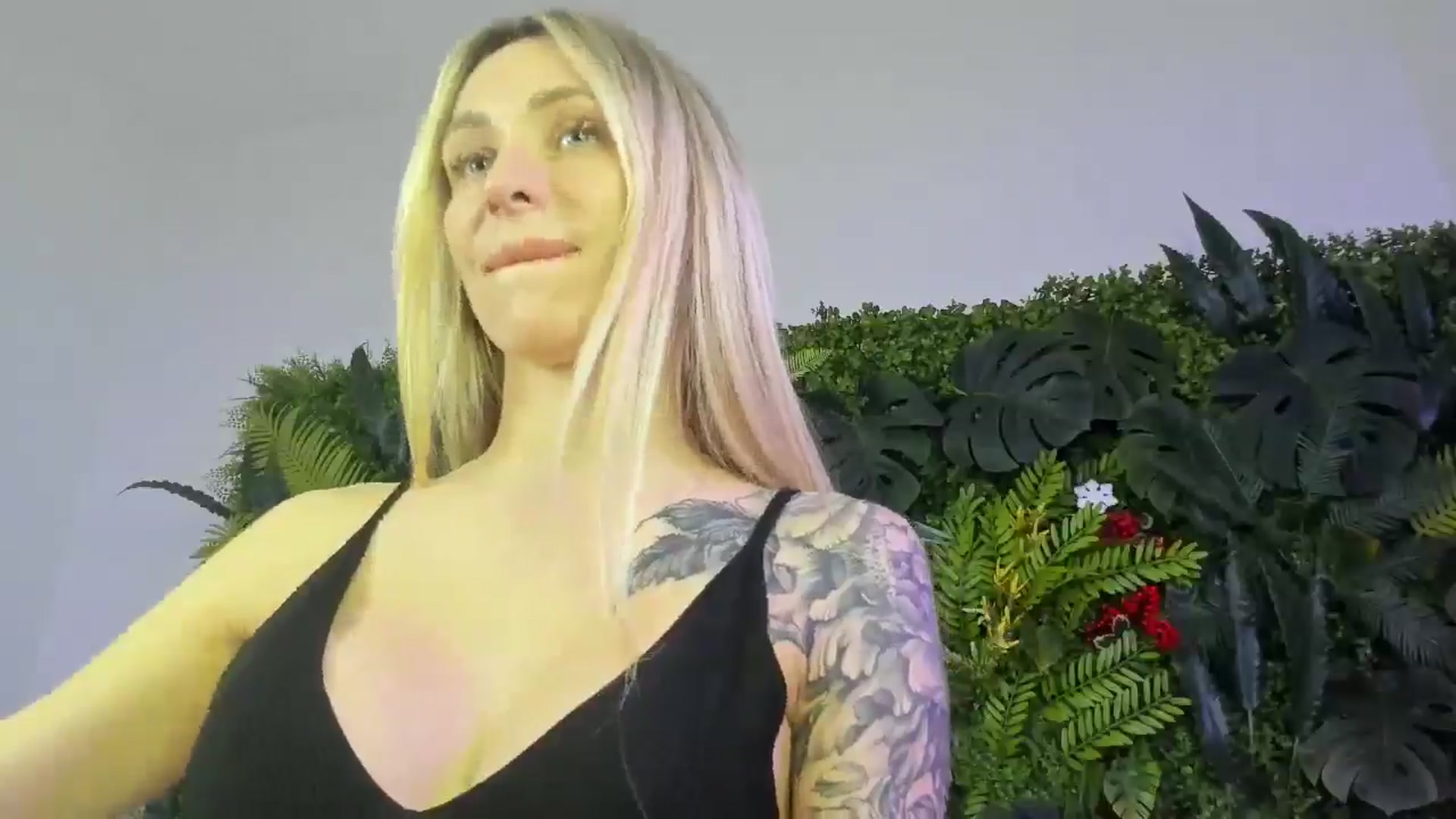 Gallery image thumbnail from Horny_Blond's myfreecams stream on, 11/03/2025, 09:54 image 9 of 20
