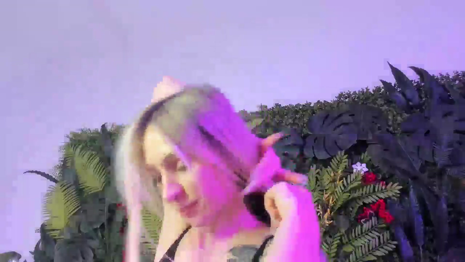 Gallery image thumbnail from Horny_Blond's myfreecams stream on, 11/03/2025, 14:37 image 11 of 20