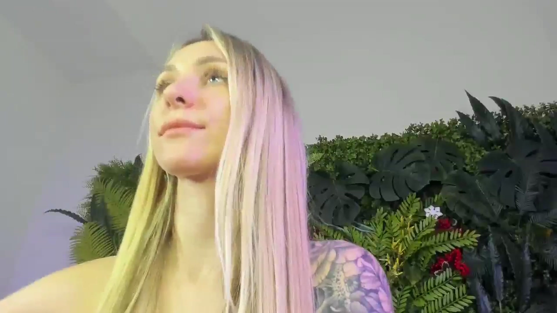 Gallery image thumbnail from Horny_Blond's myfreecams stream on, 11/07/2025, 13:49 image 9 of 20