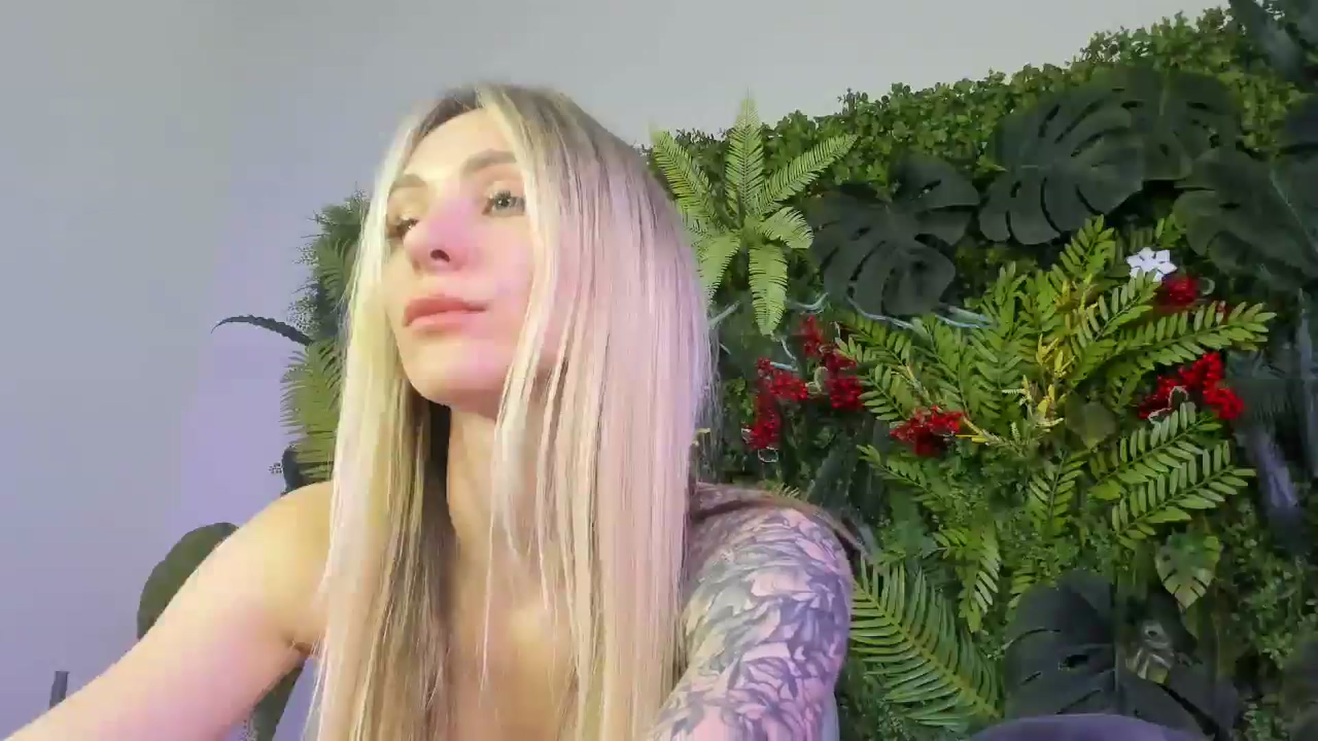 Gallery image thumbnail from Horny_Blond's myfreecams stream on, 11/07/2025, 14:42 image 12 of 20