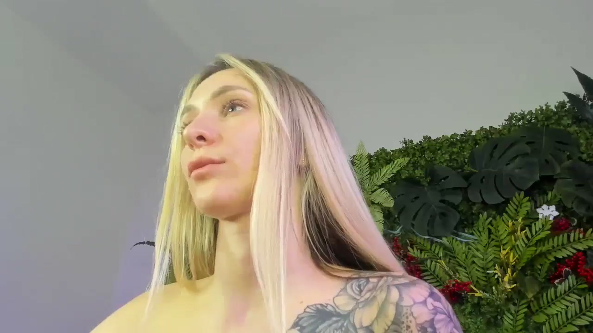 Gallery image thumbnail from Horny_Blond's myfreecams stream on, 11/07/2025, 14:42 image 15 of 20