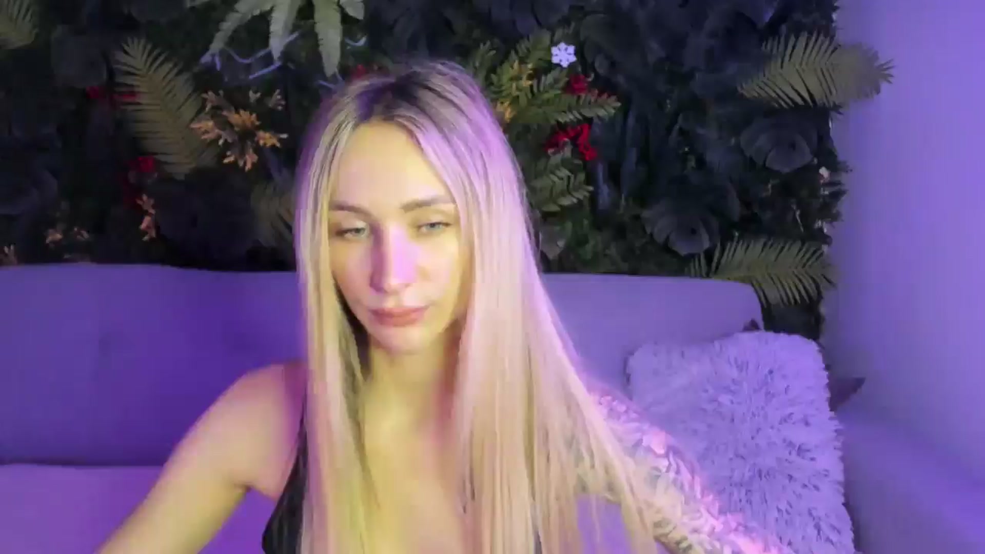 Gallery image thumbnail from Horny_Blond's myfreecams stream on, 11/09/2025, 09:25 image 5 of 20