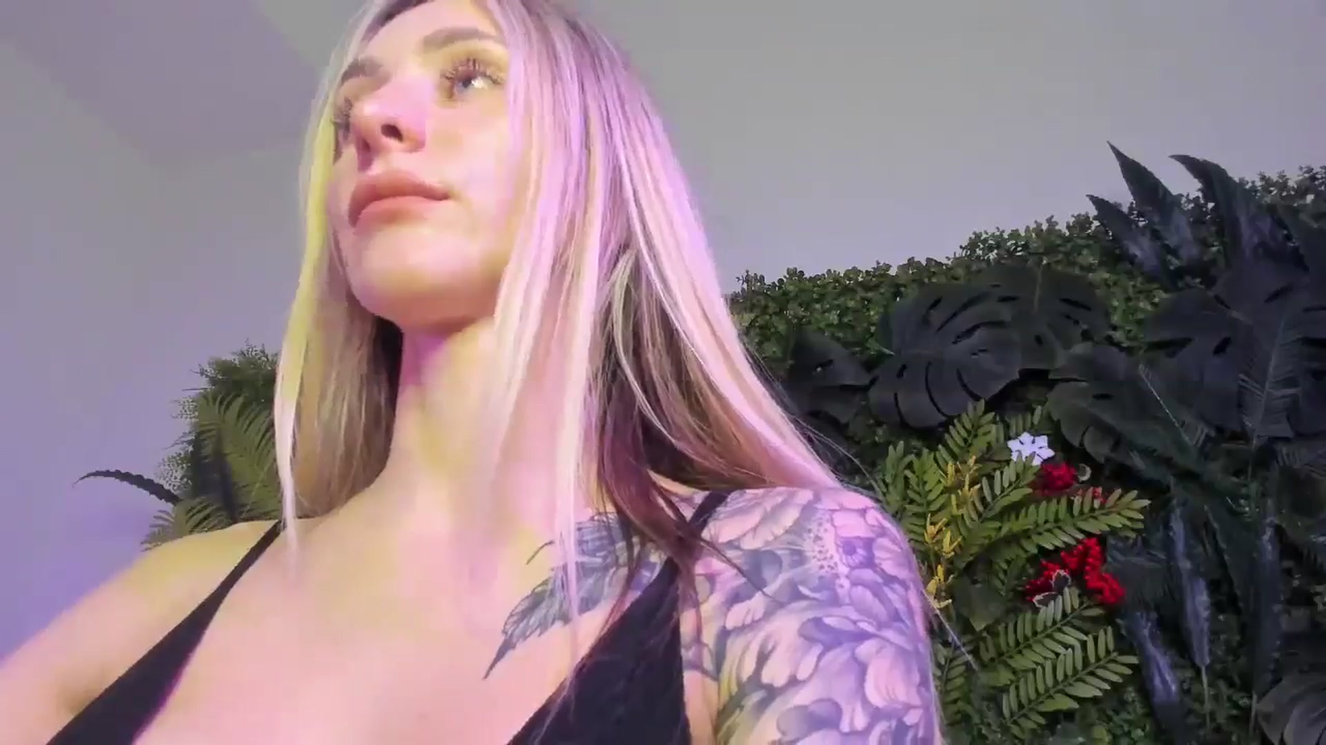 Gallery image thumbnail from Horny_Blond's myfreecams stream on, 11/09/2025, 09:52 image 18 of 20