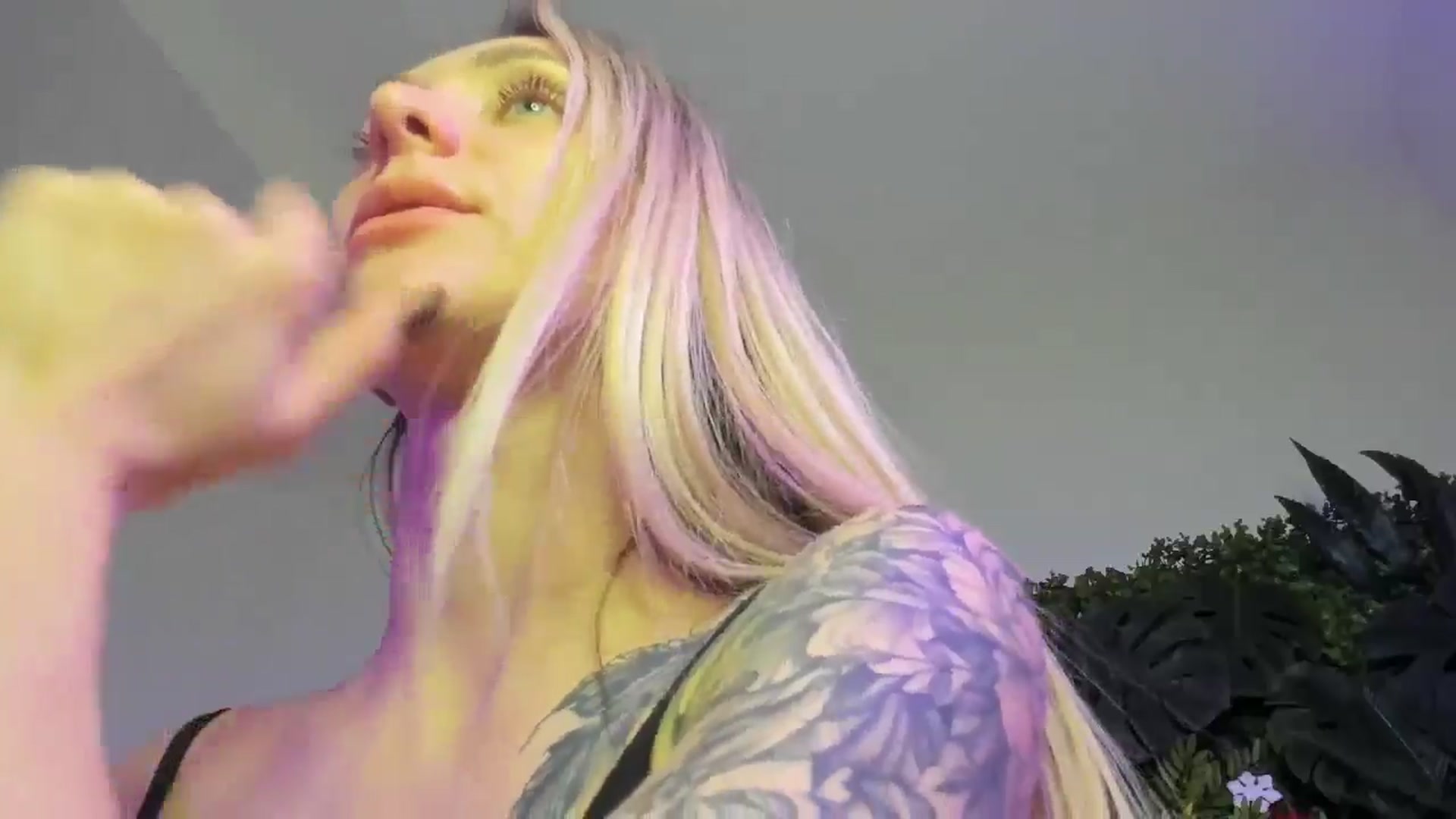 Gallery image thumbnail from Horny_Blond's myfreecams stream on, 11/09/2025, 14:09 image 8 of 20