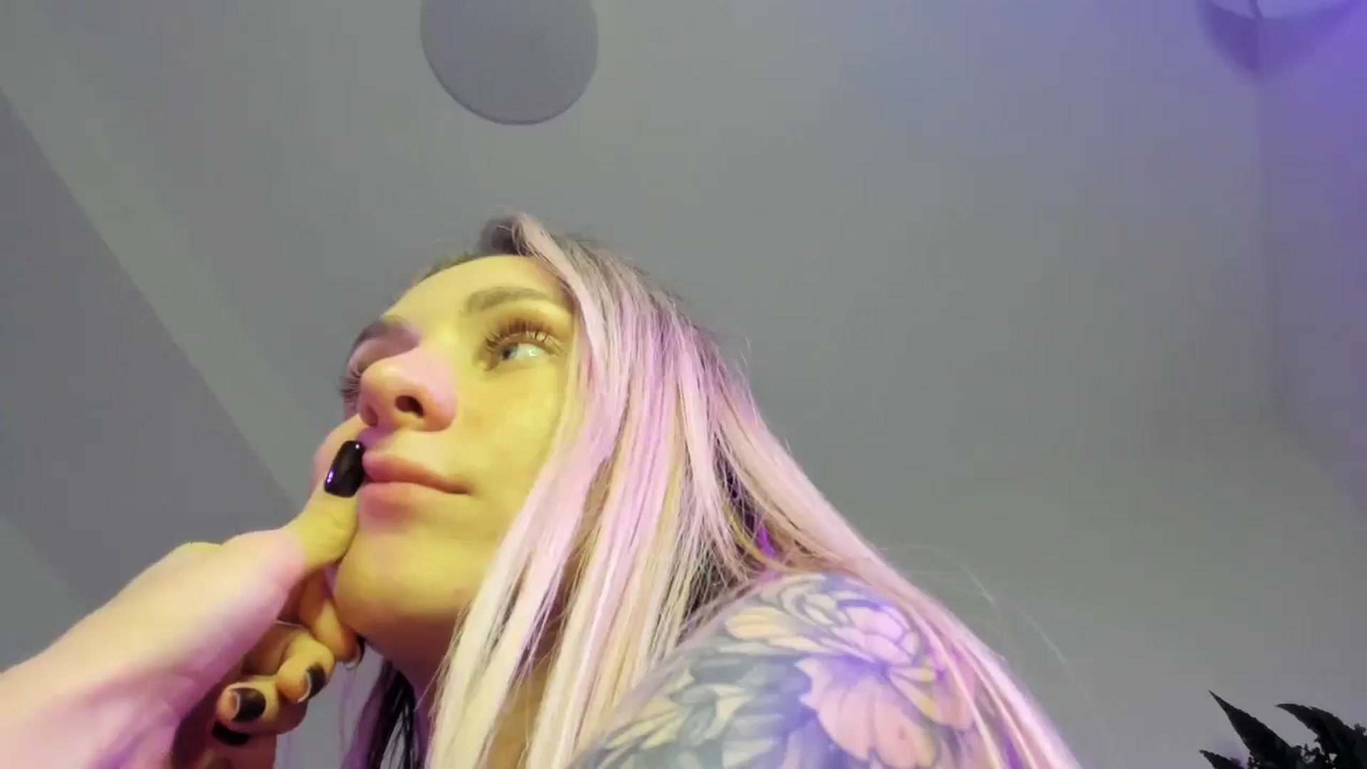 Gallery image thumbnail from Horny_Blond's myfreecams stream on, 11/09/2025, 14:09 image 4 of 20