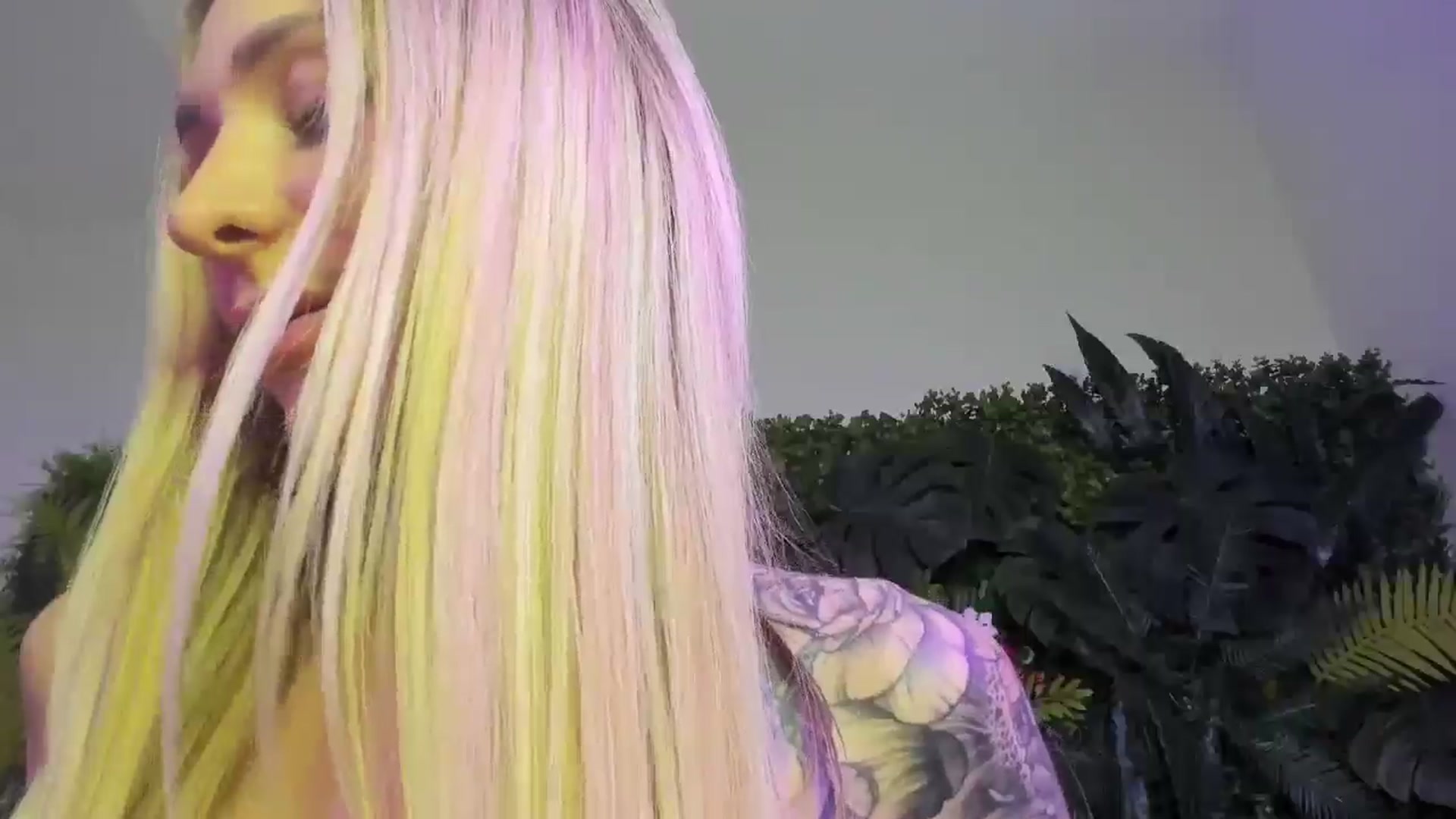 Gallery image thumbnail from Horny_Blond's myfreecams stream on, 11/09/2025, 14:09 image 19 of 20