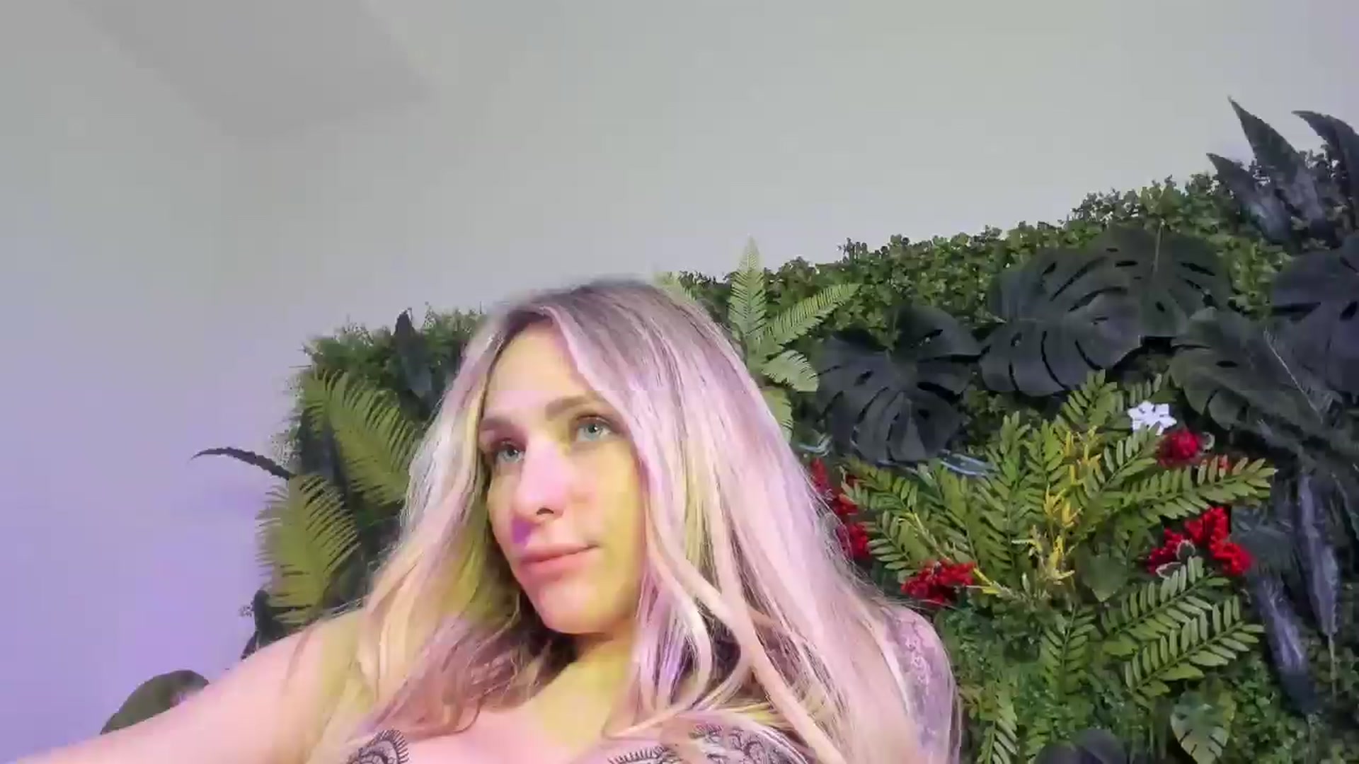 Gallery image thumbnail from Horny_Blond's myfreecams stream on, 11/10/2025, 15:02 image 18 of 20