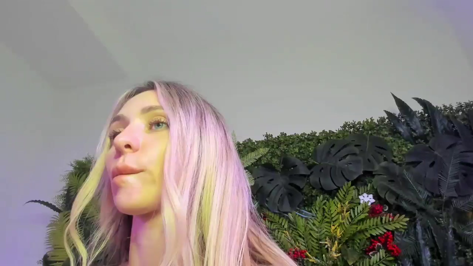 Gallery image thumbnail from Horny_Blond's myfreecams stream on, 11/10/2025, 15:02 image 9 of 20