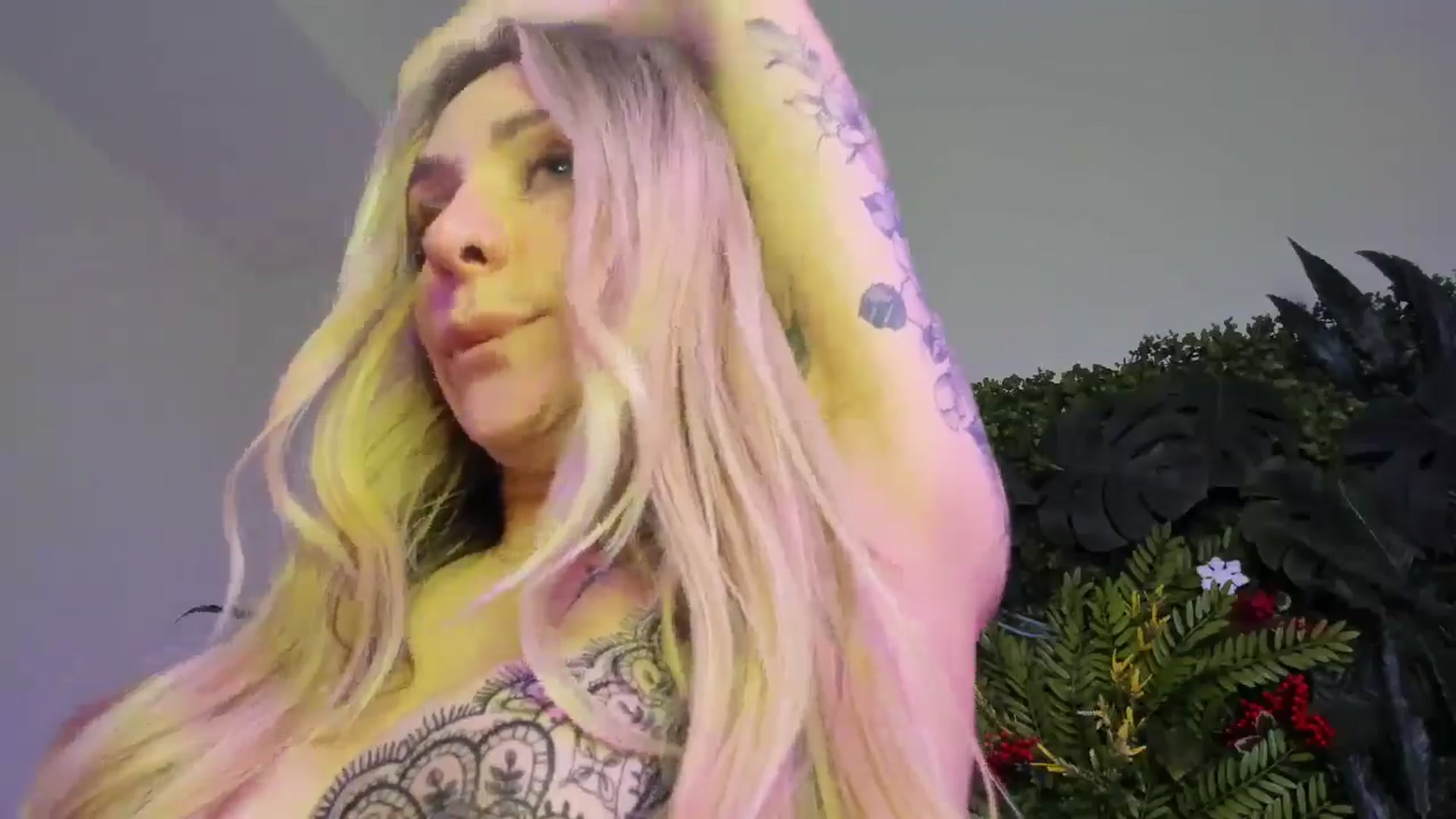 Gallery image thumbnail from Horny_Blond's myfreecams stream on, 11/10/2025, 15:02 image 15 of 20