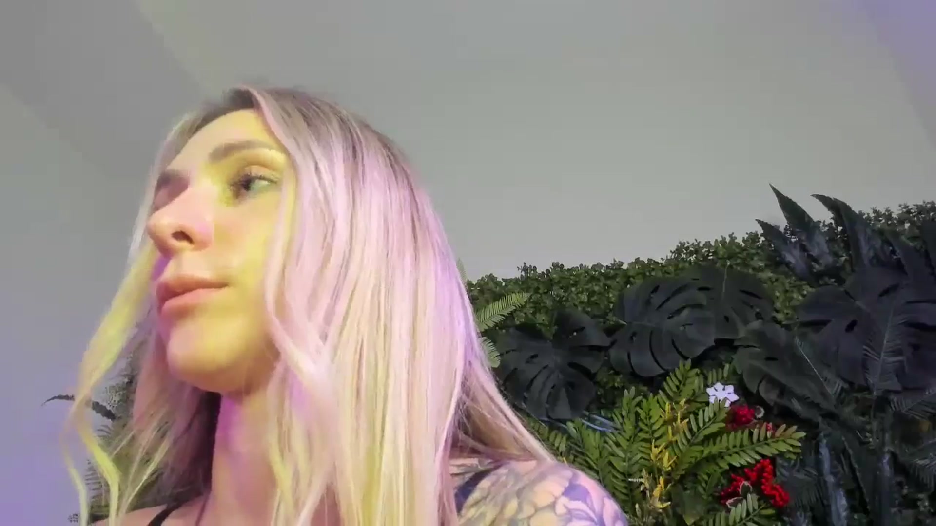 Gallery image thumbnail from Horny_Blond's myfreecams stream on, 11/10/2025, 15:02 image 10 of 20
