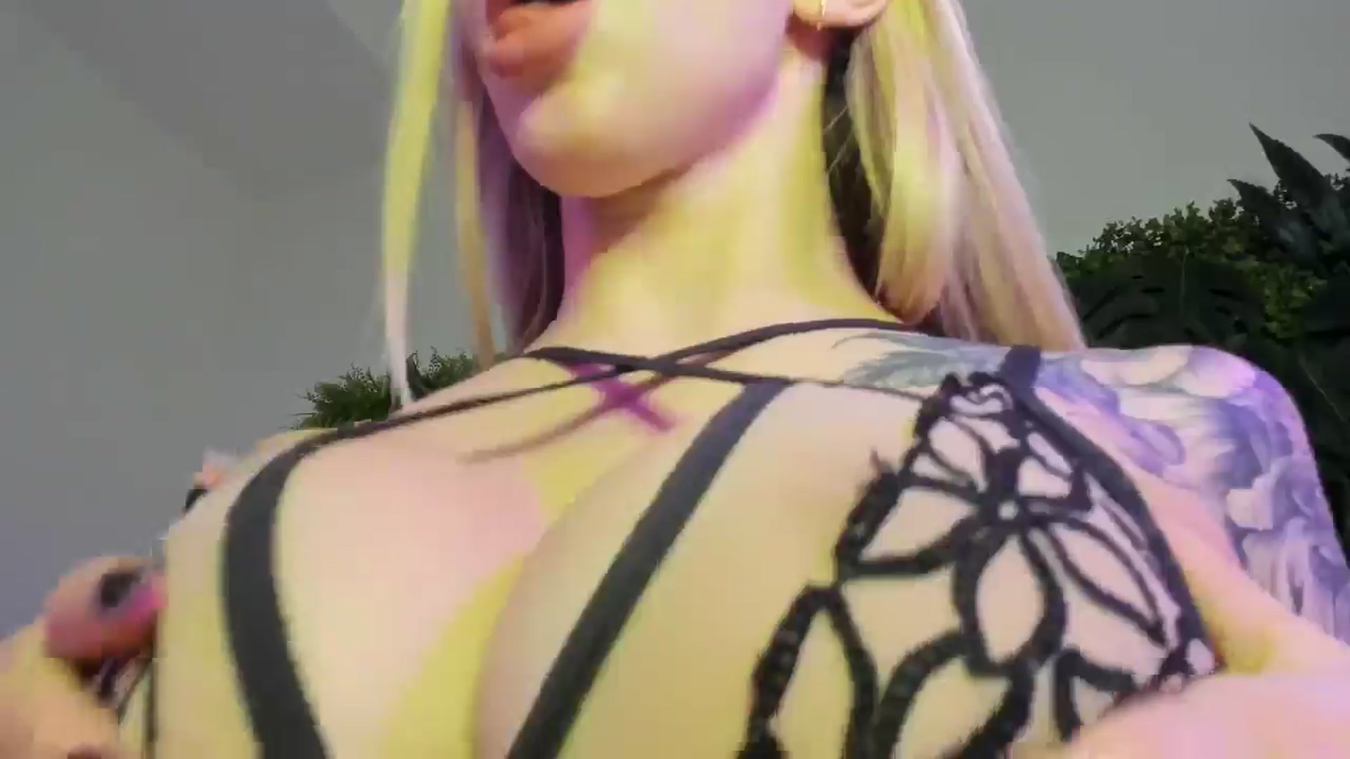 Gallery image thumbnail from Horny_Blond's myfreecams stream on, 11/14/2025, 10:05 image 7 of 20