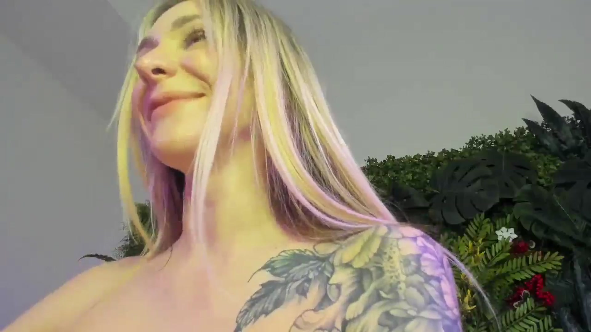 Gallery image thumbnail from Horny_Blond's myfreecams stream on, 11/14/2025, 12:18 image 7 of 20