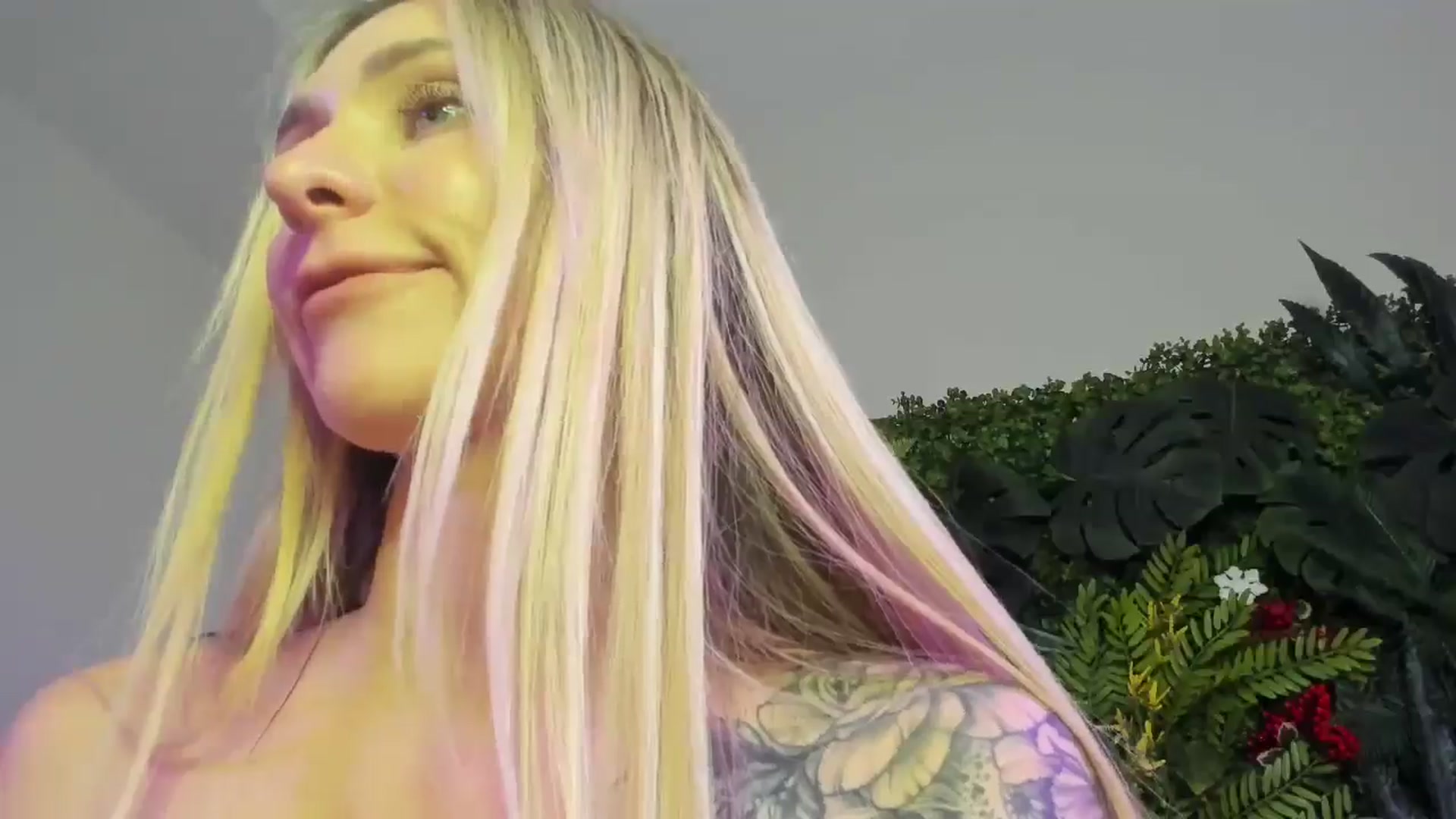 Gallery image thumbnail from Horny_Blond's myfreecams stream on, 11/14/2025, 12:18 image 11 of 20