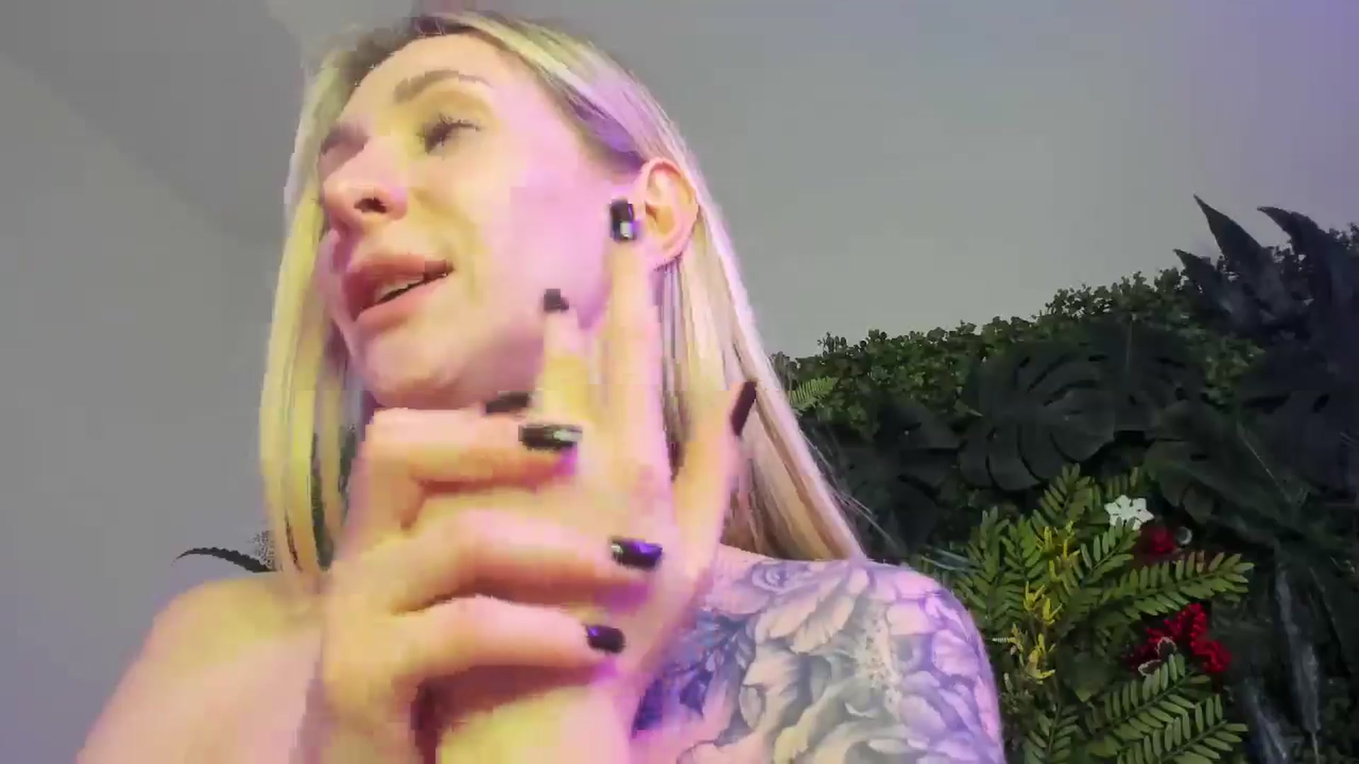 Gallery image thumbnail from Horny_Blond's myfreecams stream on, 11/14/2025, 13:46 image 5 of 20