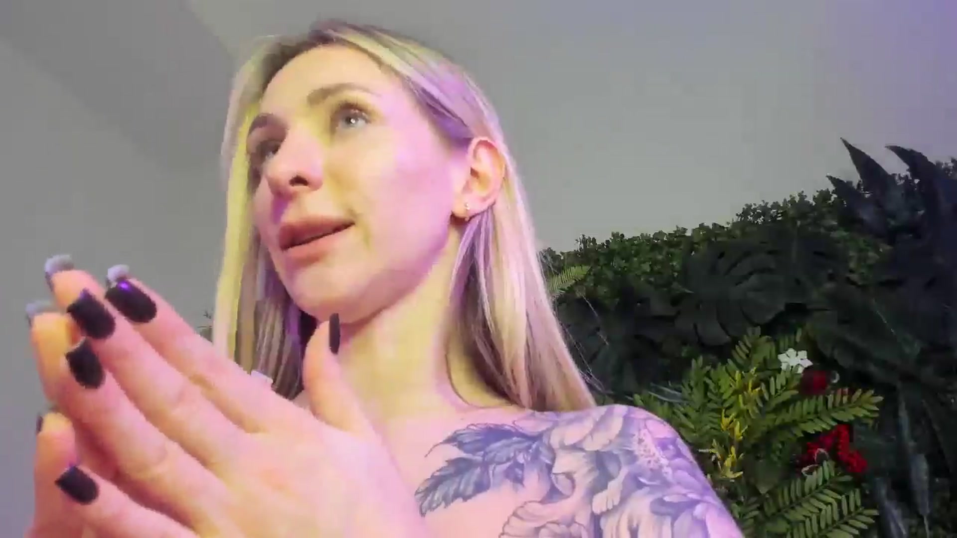 Gallery image thumbnail from Horny_Blond's myfreecams stream on, 11/14/2025, 13:46 image 6 of 20