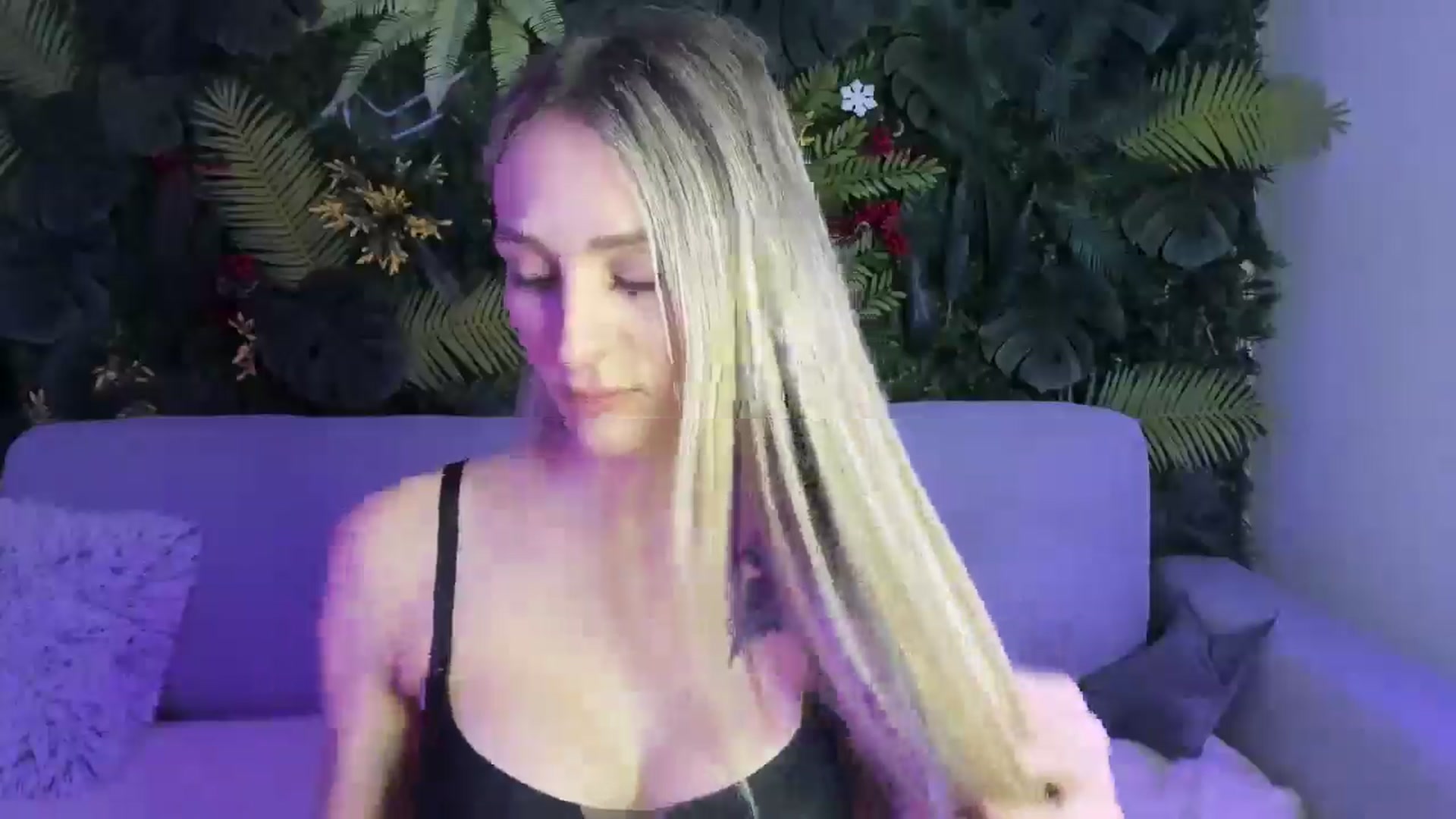 Gallery image thumbnail from Horny_Blond's myfreecams stream on, 11/15/2025, 09:30 image 19 of 20