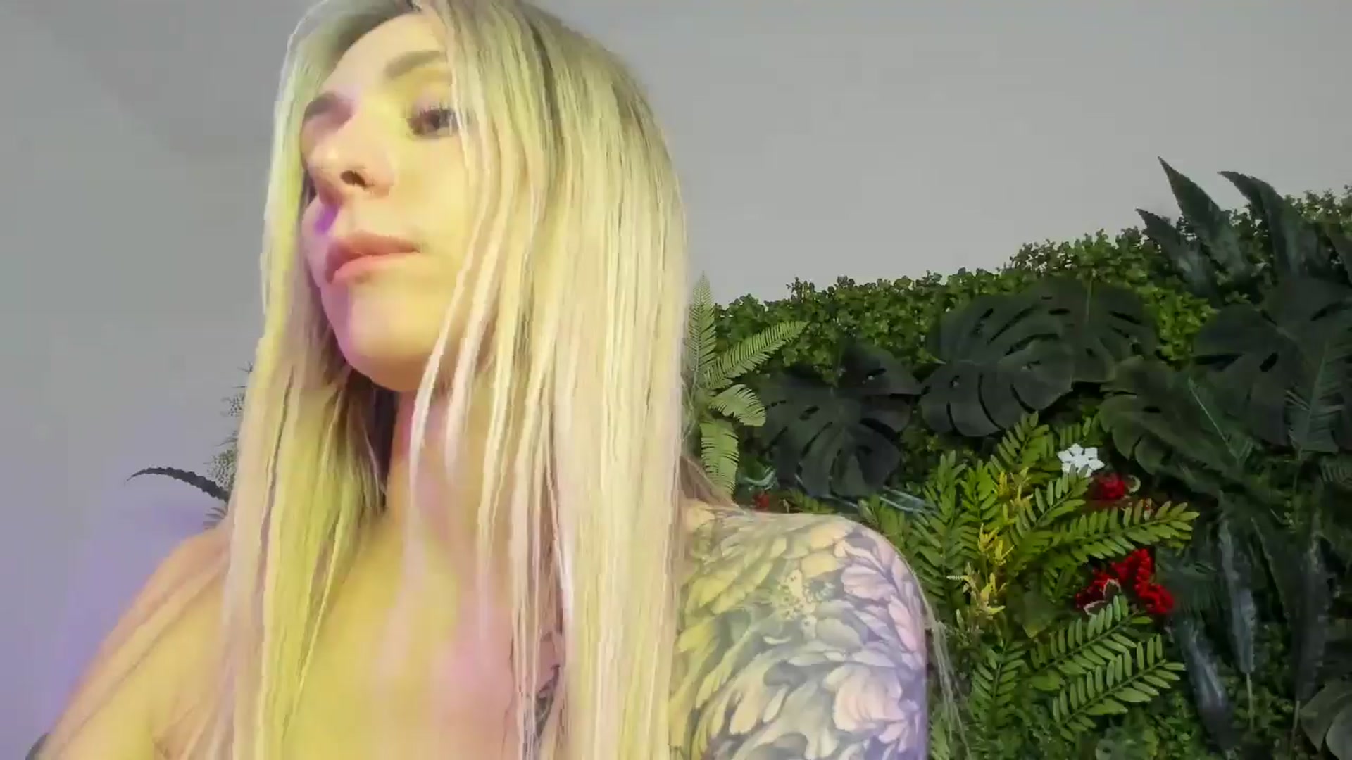 Gallery image thumbnail from Horny_Blond's myfreecams stream on, 11/15/2025, 13:53 image 18 of 20