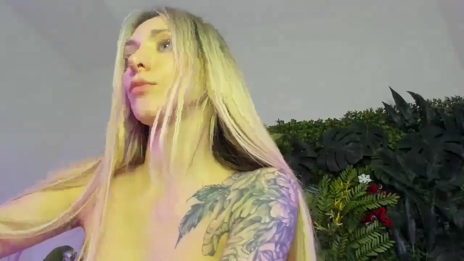 Gallery image thumbnail from Horny_Blond's myfreecams stream on, 11/15/2025, 13:53 image 15 of 20