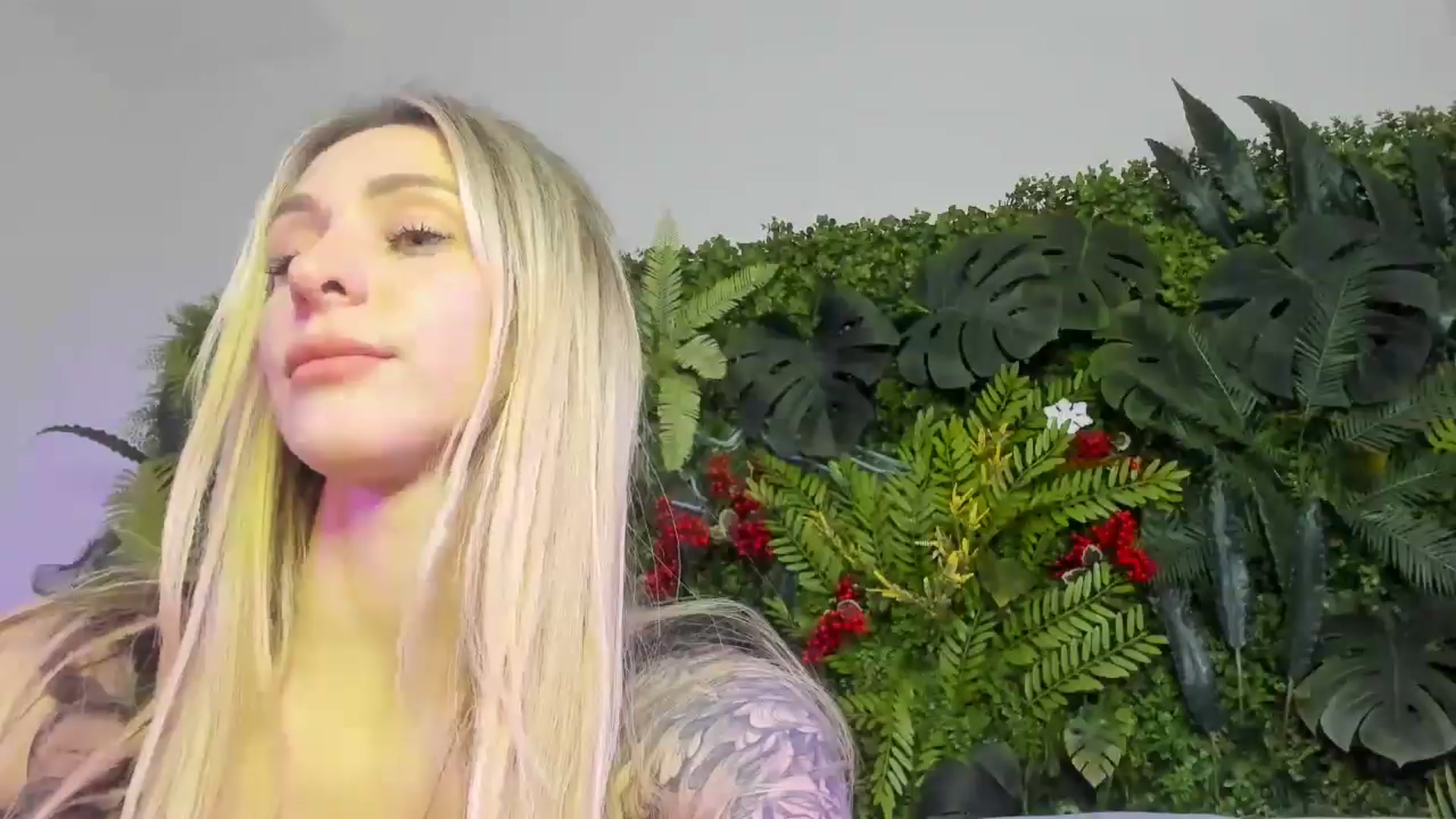 Gallery image thumbnail from Horny_Blond's myfreecams stream on, 11/16/2025, 10:43 image 2 of 20