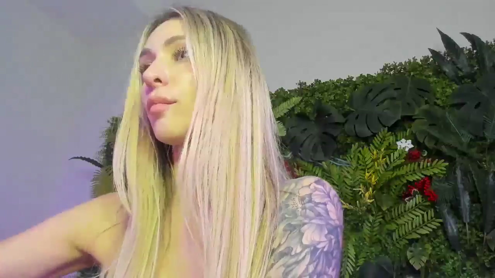 Gallery image thumbnail from Horny_Blond's myfreecams stream on, 11/16/2025, 12:04 image 17 of 20