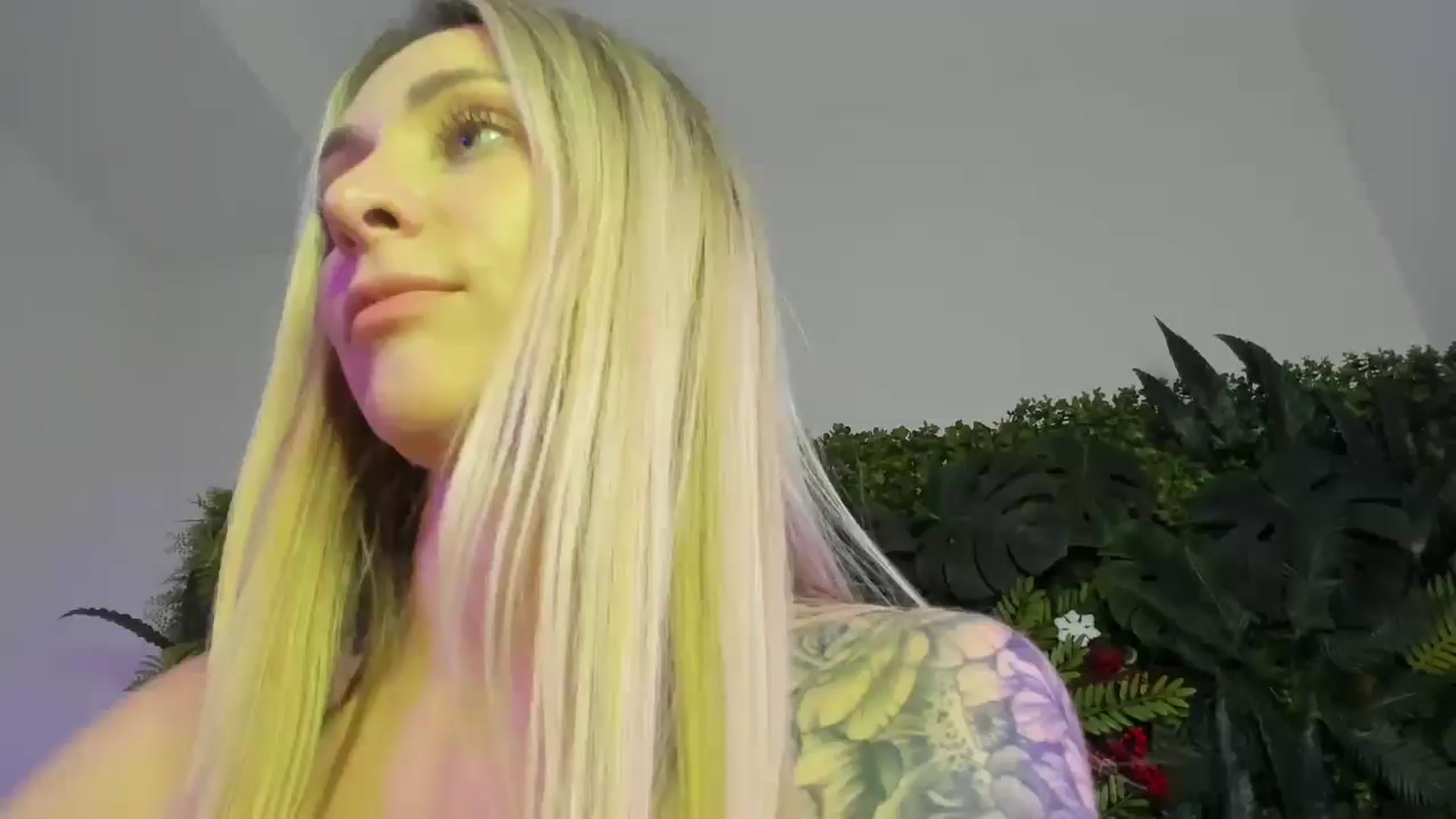 Gallery image thumbnail from Horny_Blond's myfreecams stream on, 11/16/2025, 14:38 image 1 of 20