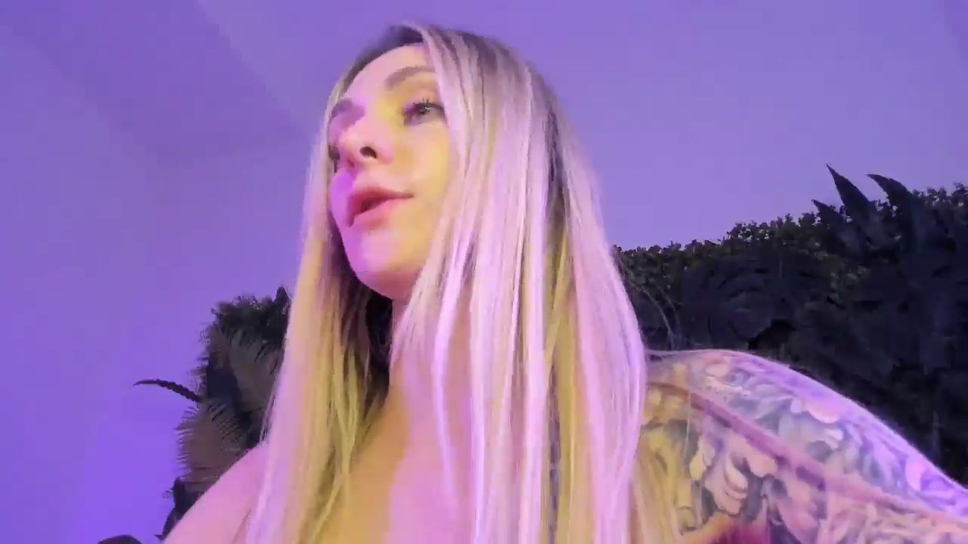 Gallery image thumbnail from Horny_Blond's myfreecams stream on, 11/16/2025, 14:38 image 11 of 20