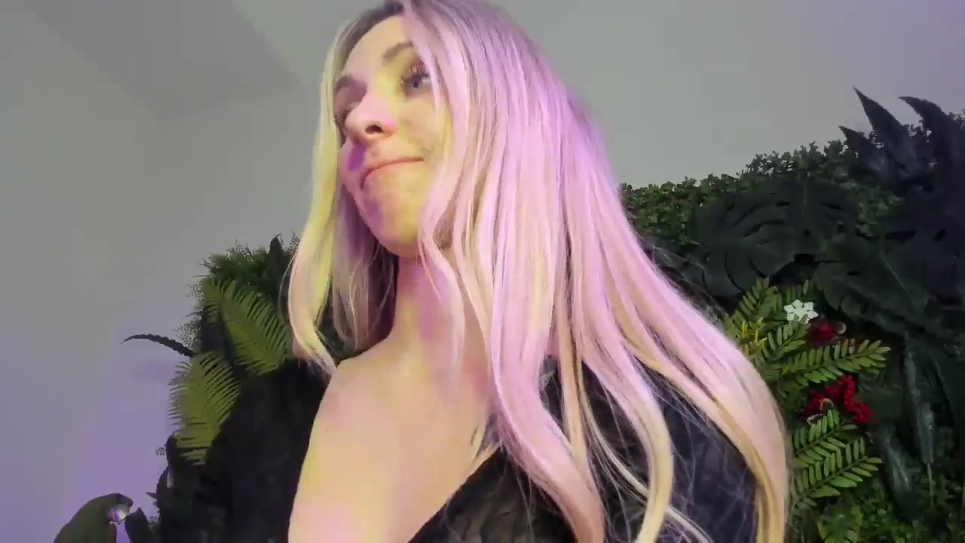 Gallery image thumbnail from Horny_Blond's myfreecams stream on, 11/21/2025, 10:51 image 2 of 20