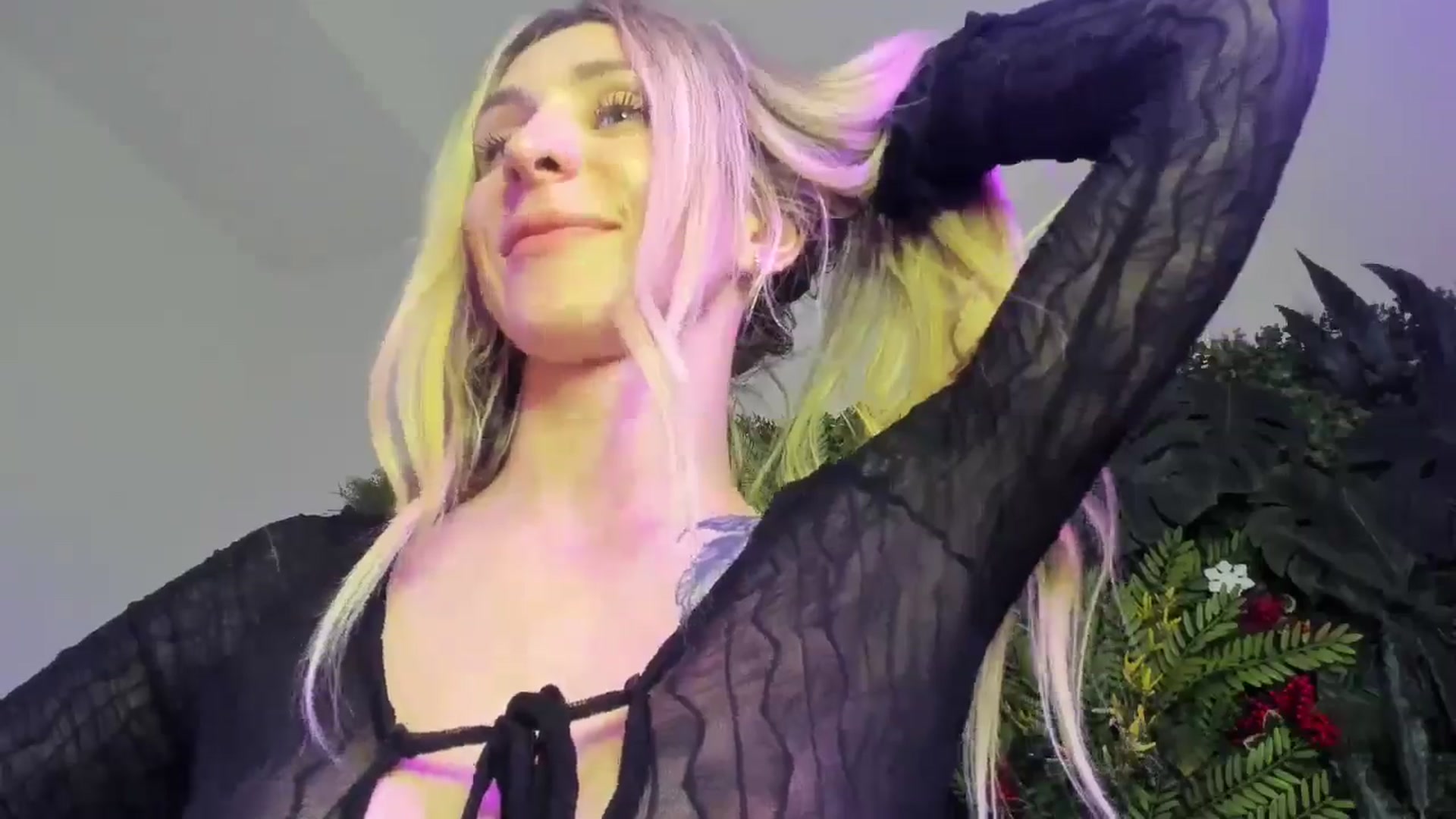 Gallery image thumbnail from Horny_Blond's myfreecams stream on, 11/21/2025, 11:16 image 15 of 20
