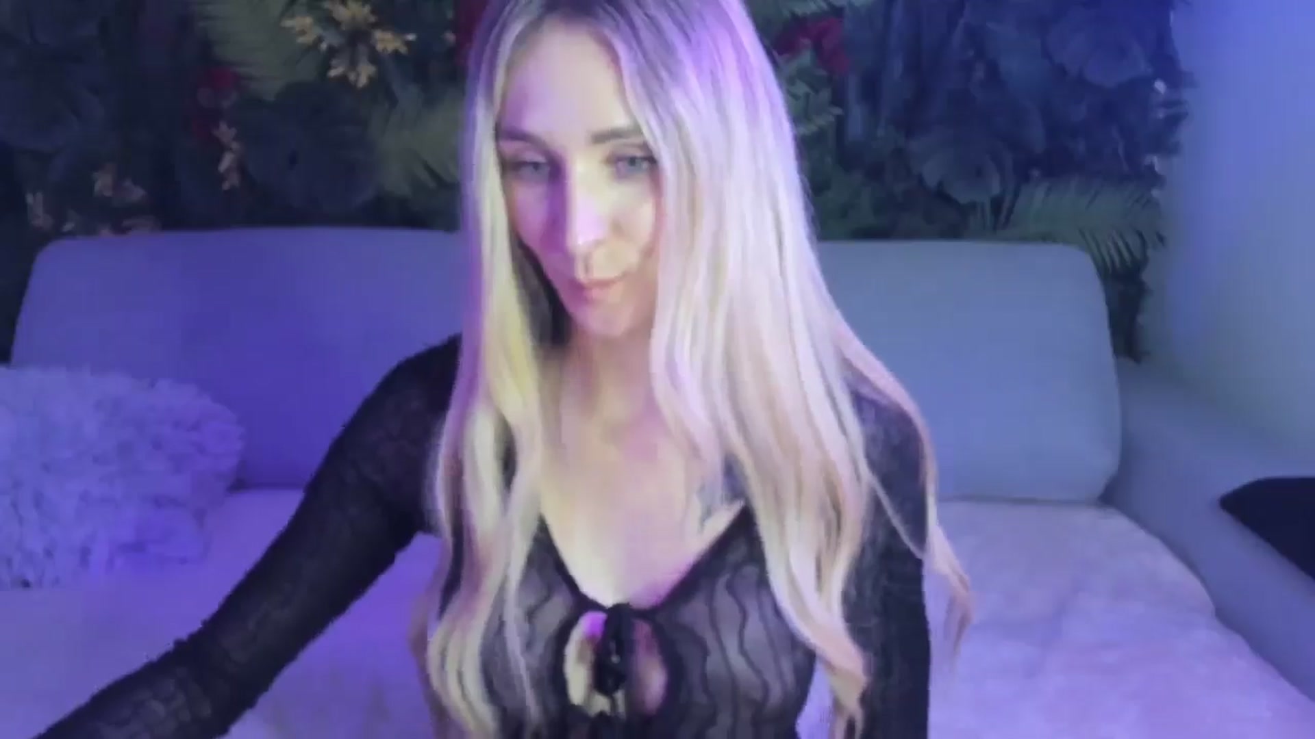Gallery image thumbnail from Horny_Blond's myfreecams stream on, 11/21/2025, 12:26 image 2 of 20