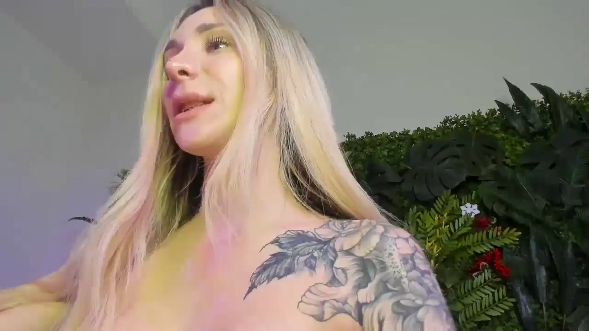 Gallery image thumbnail from Horny_Blond's myfreecams stream on, 11/22/2025, 10:30 image 13 of 20