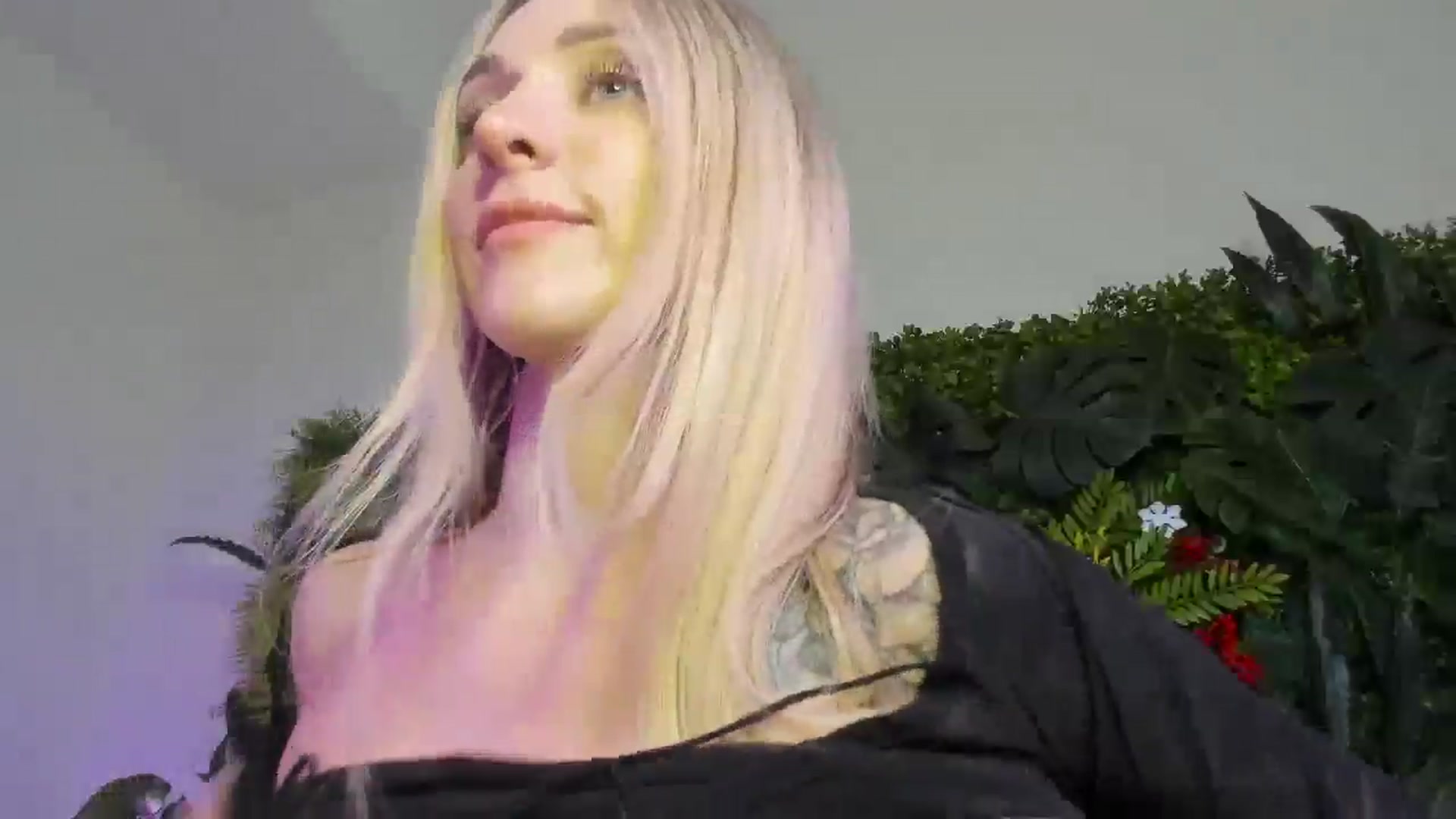 Gallery image thumbnail from Horny_Blond's myfreecams stream on, 11/22/2025, 10:30 image 14 of 20