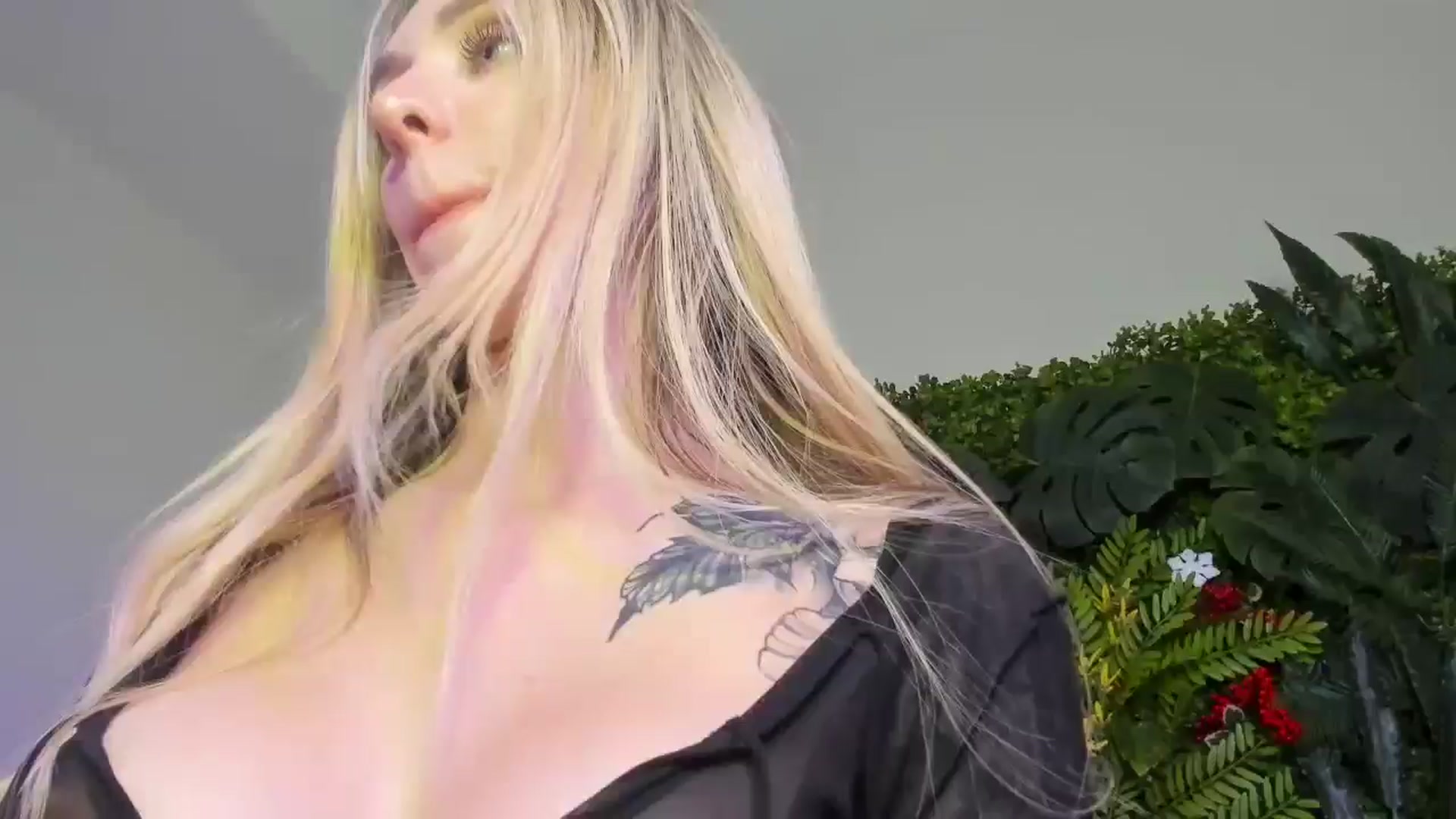 Gallery image thumbnail from Horny_Blond's myfreecams stream on, 11/22/2025, 11:47 image 16 of 20