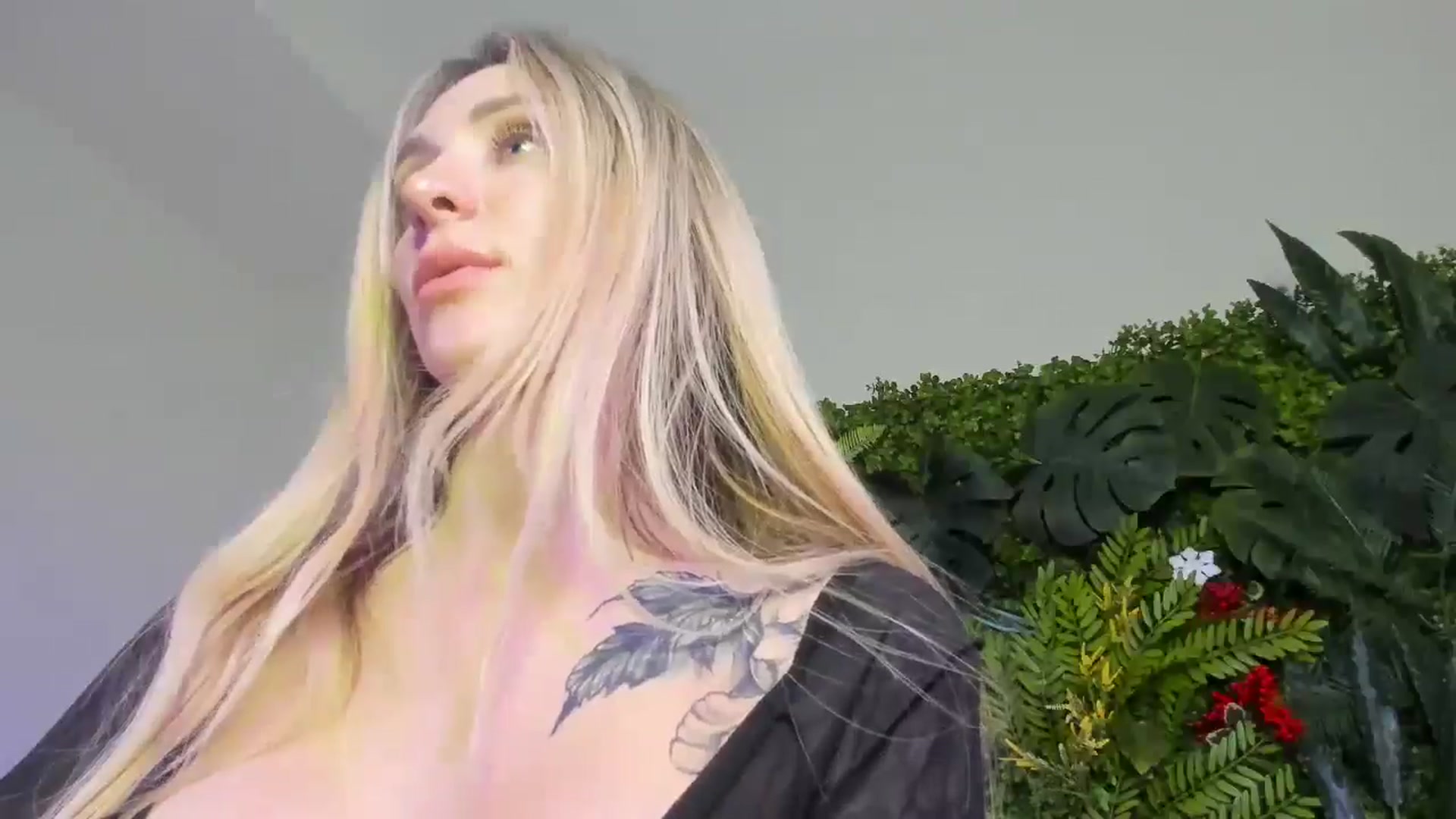 Gallery image thumbnail from Horny_Blond's myfreecams stream on, 11/22/2025, 11:47 image 15 of 20
