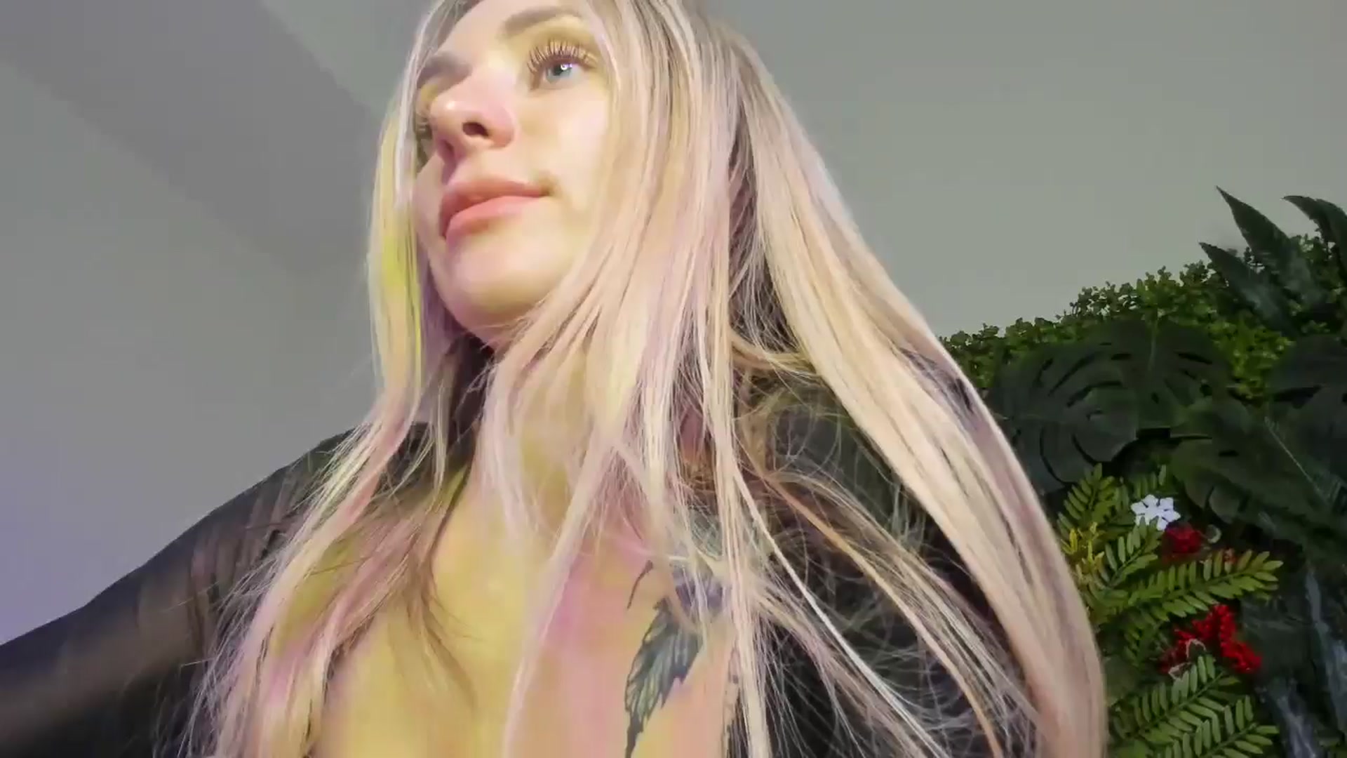 Gallery image thumbnail from Horny_Blond's myfreecams stream on, 11/22/2025, 11:47 image 20 of 20