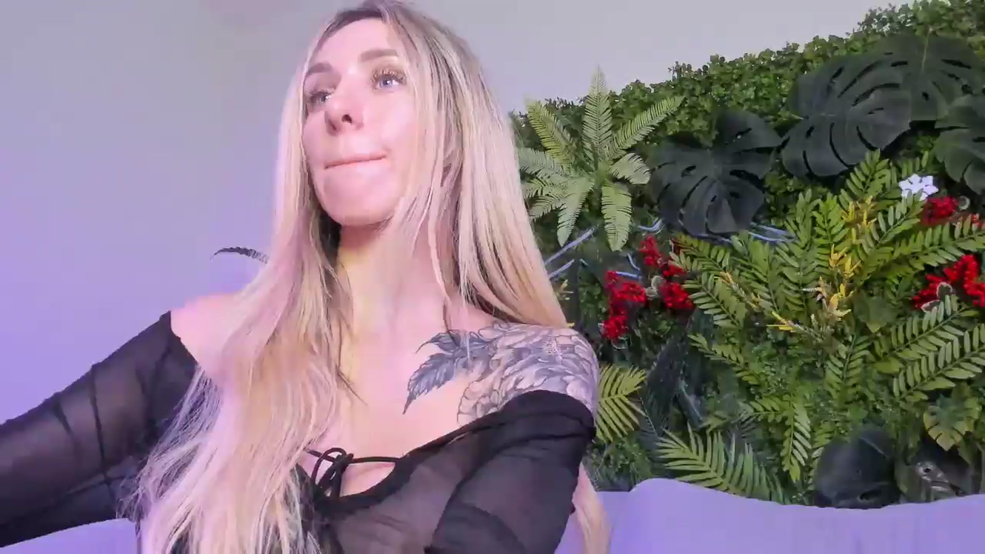 Gallery image thumbnail from Horny_Blond's myfreecams stream on, 11/22/2025, 11:47 image 2 of 20