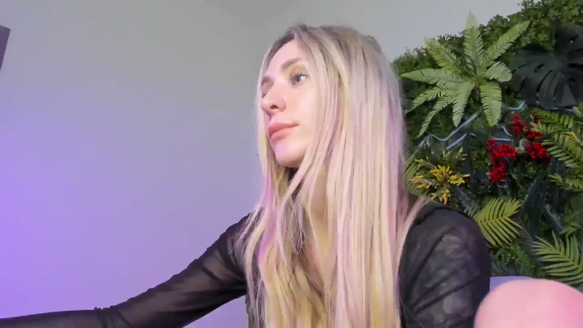 Gallery image thumbnail from Horny_Blond's myfreecams stream on, 11/22/2025, 12:34 image 19 of 20