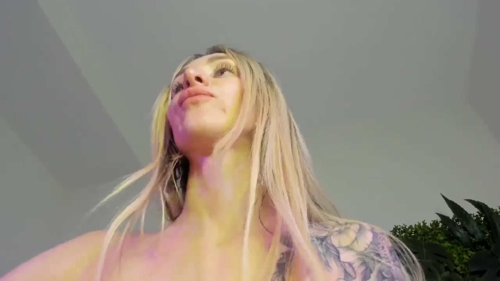 Gallery image thumbnail from Horny_Blond's myfreecams stream on, 11/22/2025, 13:53 image 18 of 20