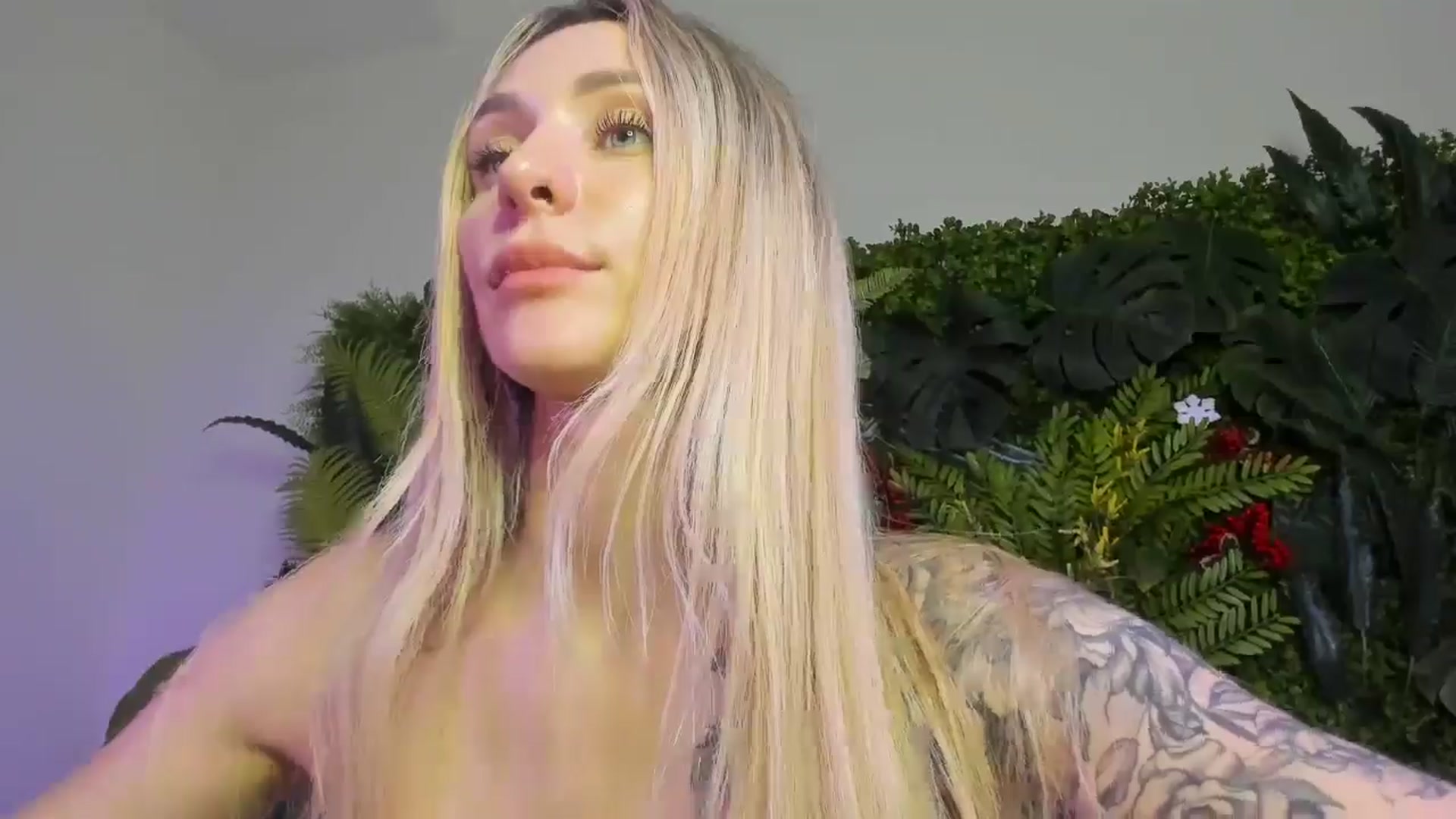 Gallery image thumbnail from Horny_Blond's myfreecams stream on, 11/22/2025, 14:36 image 5 of 20