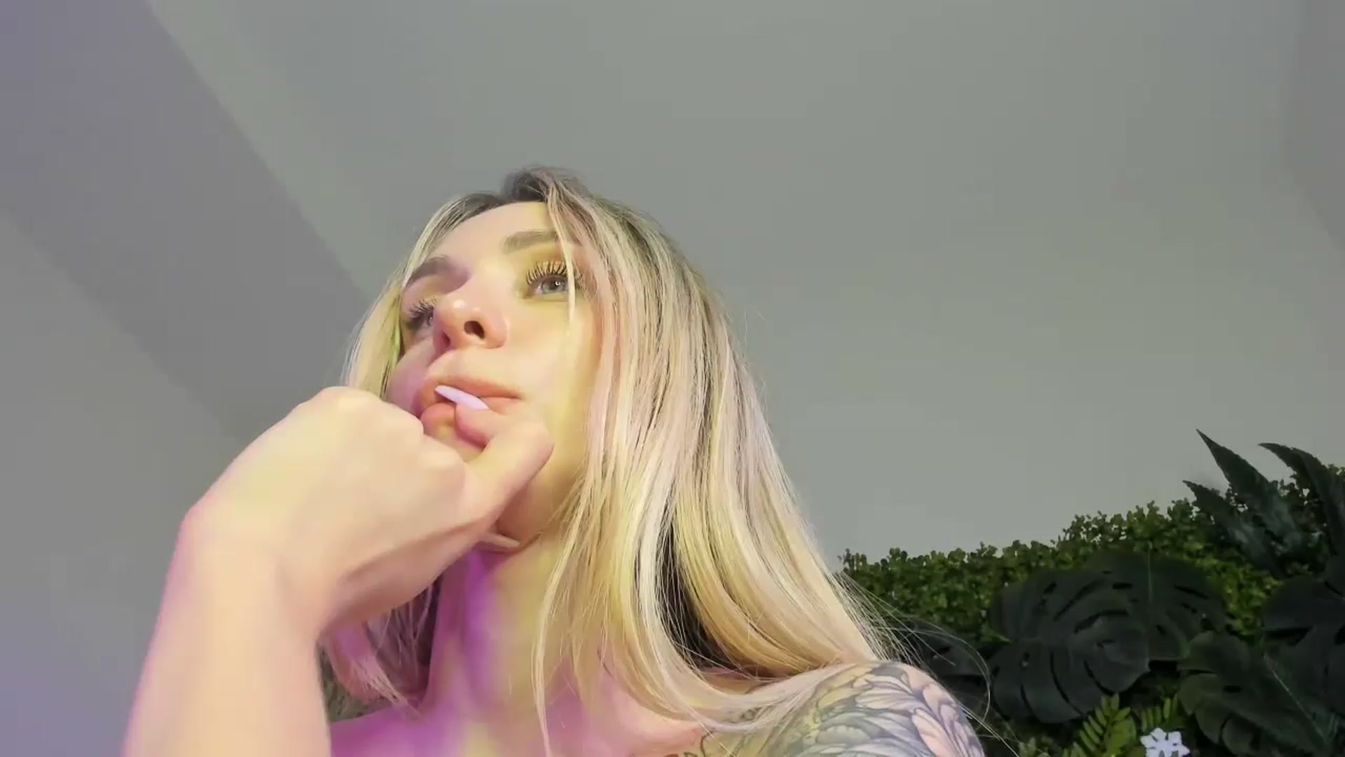 Gallery image thumbnail from Horny_Blond's myfreecams stream on, 11/22/2025, 14:36 image 20 of 20