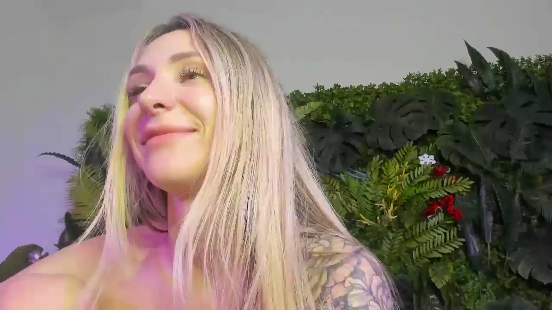Gallery image thumbnail from Horny_Blond's myfreecams stream on, 11/22/2025, 14:36 image 15 of 20