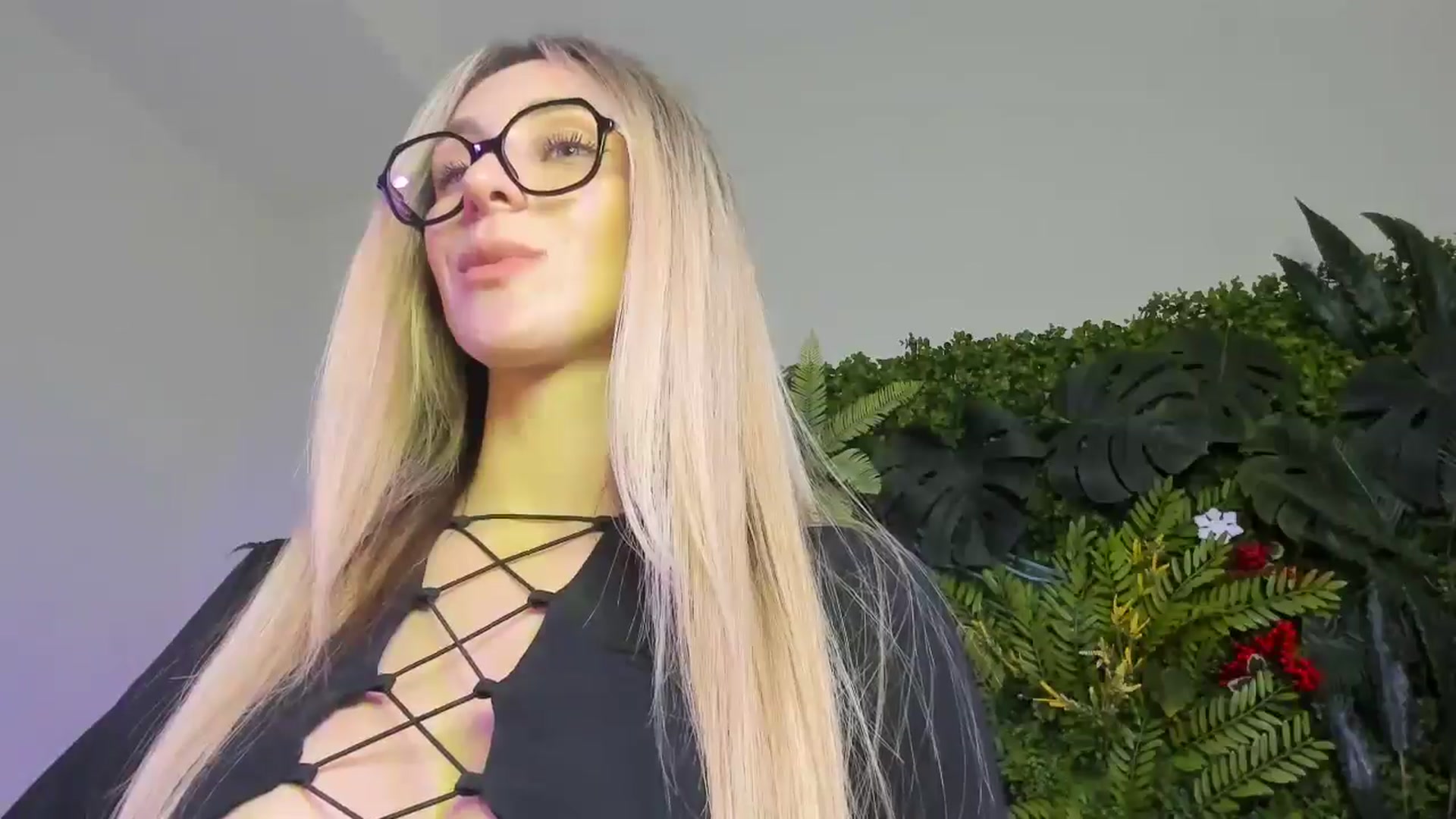 Gallery image thumbnail from Horny_Blond's myfreecams stream on, 11/23/2025, 11:02 image 18 of 20