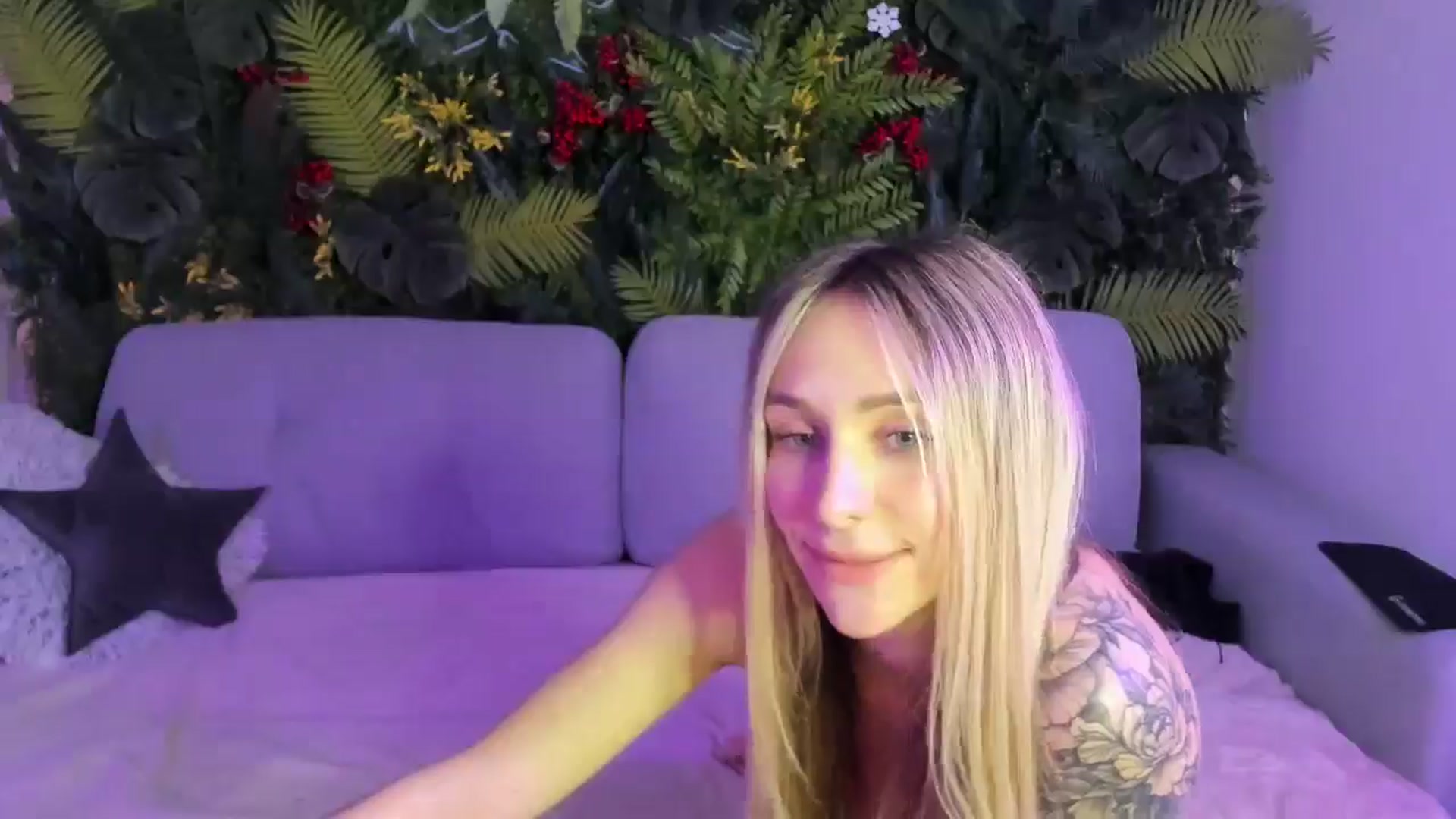 Gallery image thumbnail from Horny_Blond's myfreecams stream on, 11/23/2025, 13:50 image 6 of 20