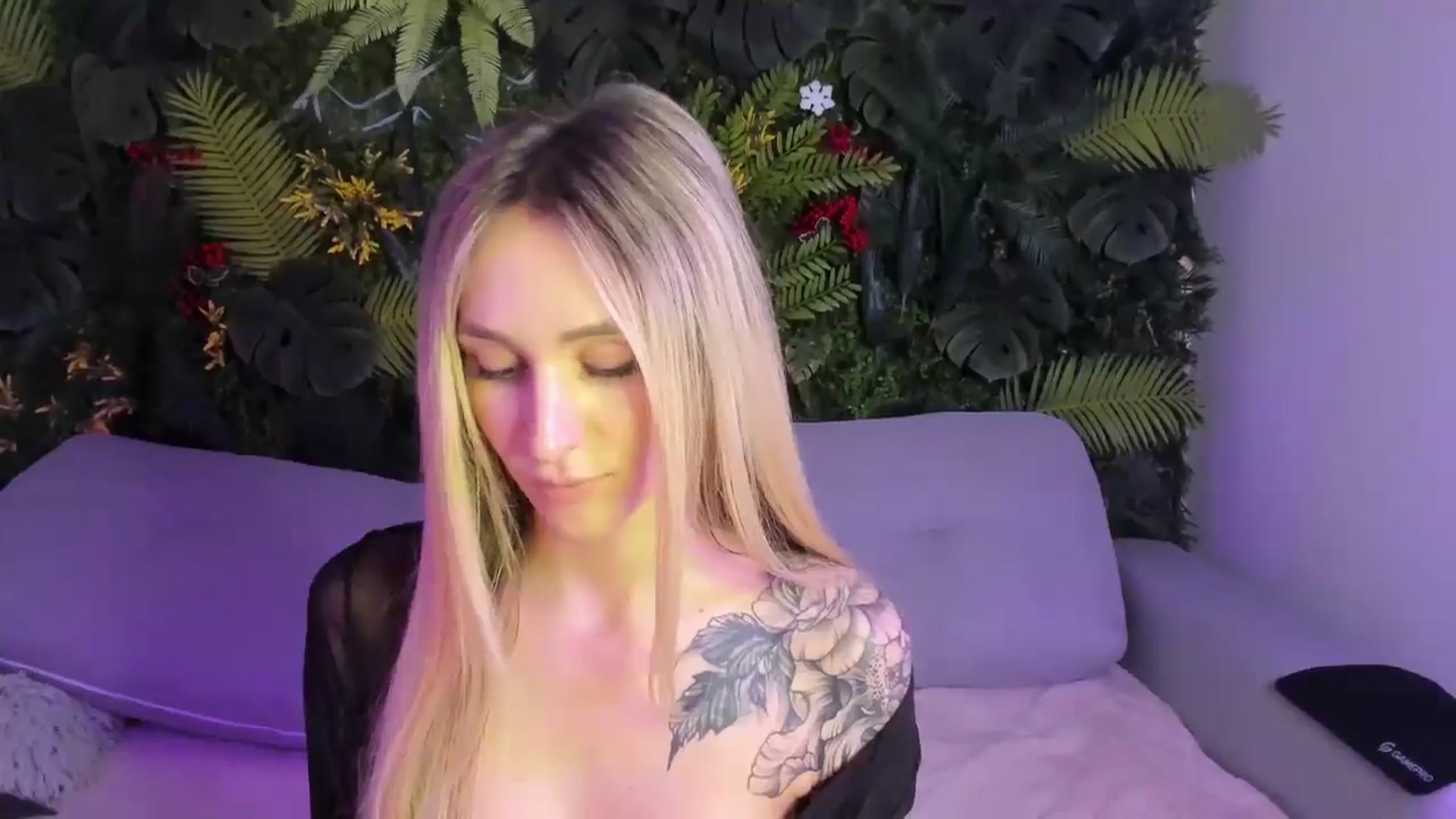 Gallery image thumbnail from Horny_Blond's myfreecams stream on, 11/24/2025, 10:49 image 2 of 20