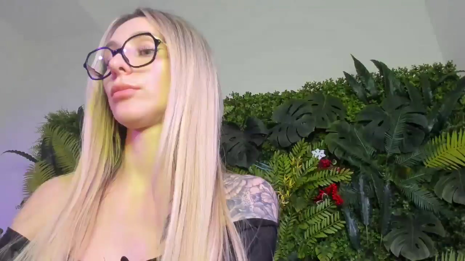 Gallery image thumbnail from Horny_Blond's myfreecams stream on, 11/24/2025, 14:56 image 2 of 20